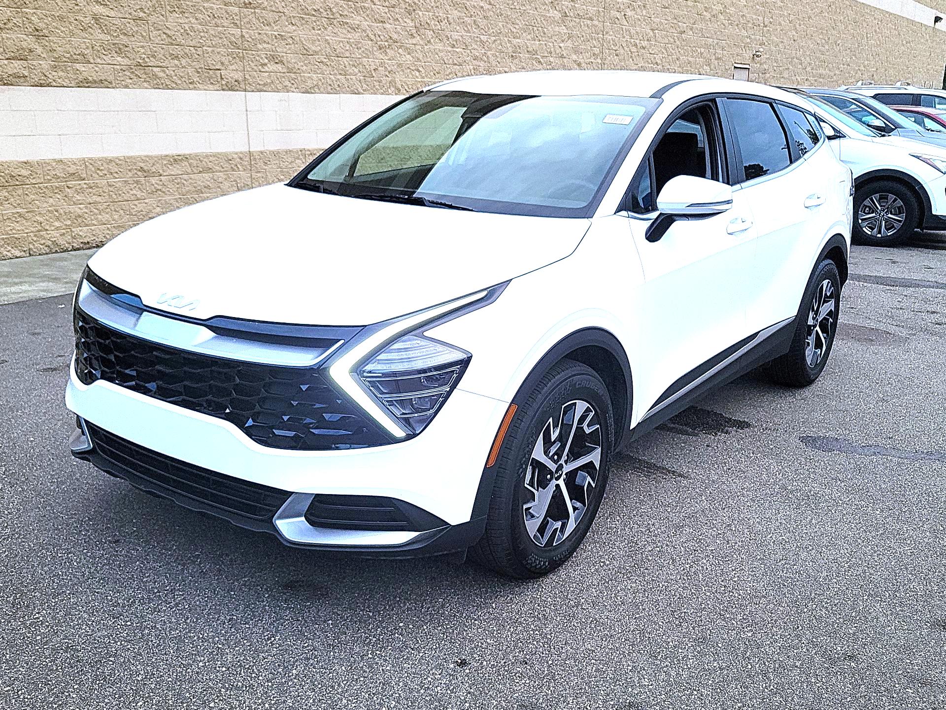 Thumbnail: 2025 Kia Sportage - 3