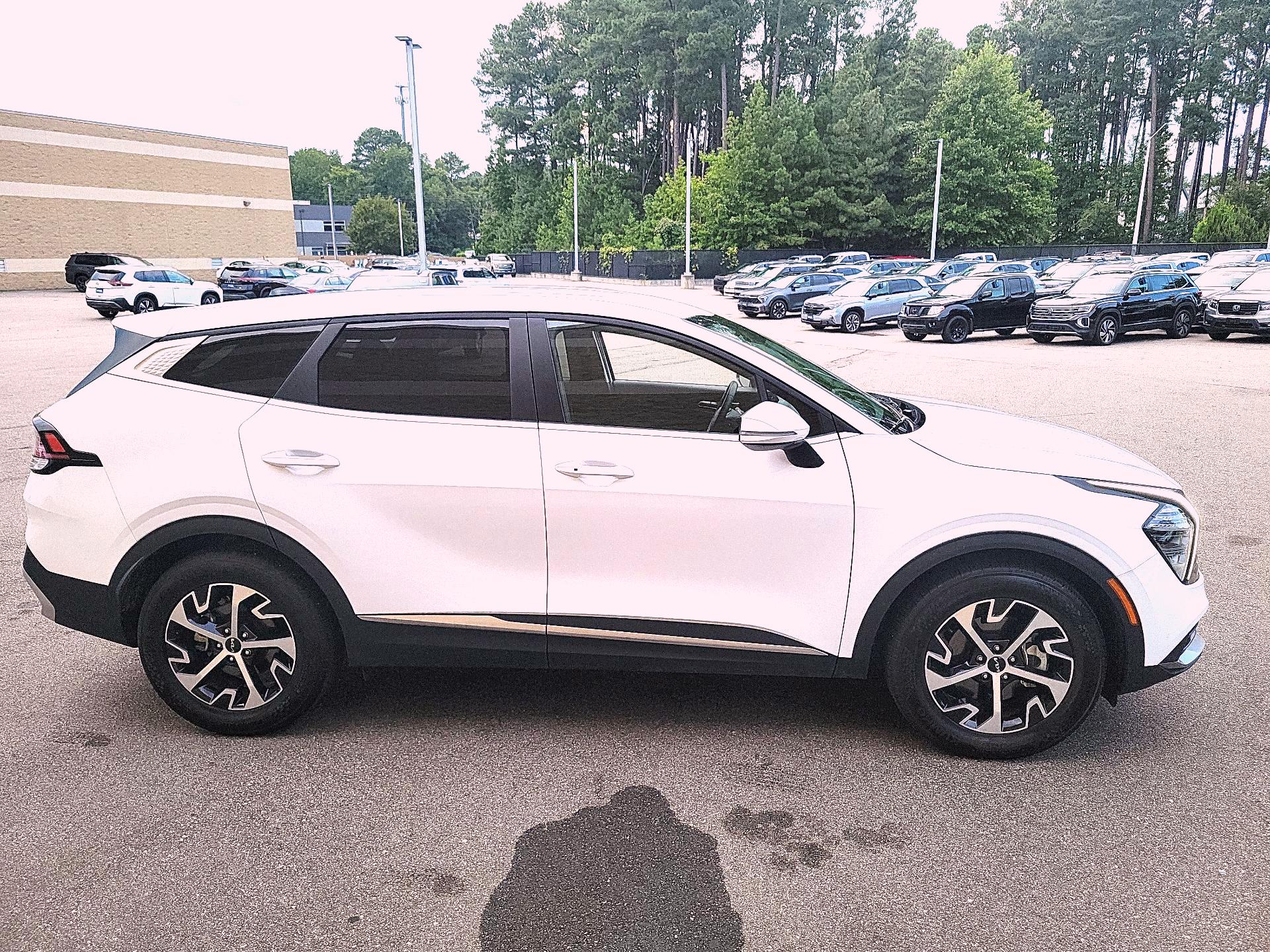 Thumbnail: 2025 Kia Sportage - 4