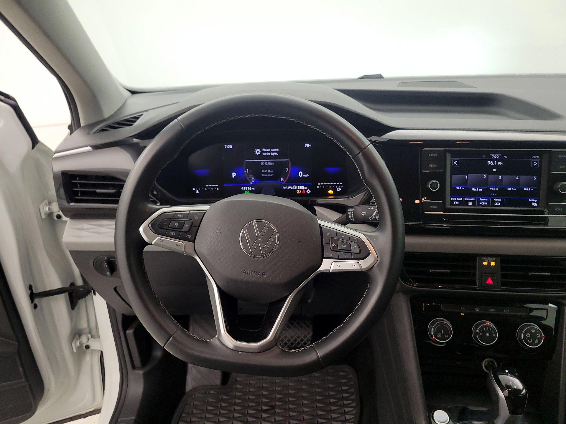 Thumbnail: 2024 Volkswagen Taos - 10