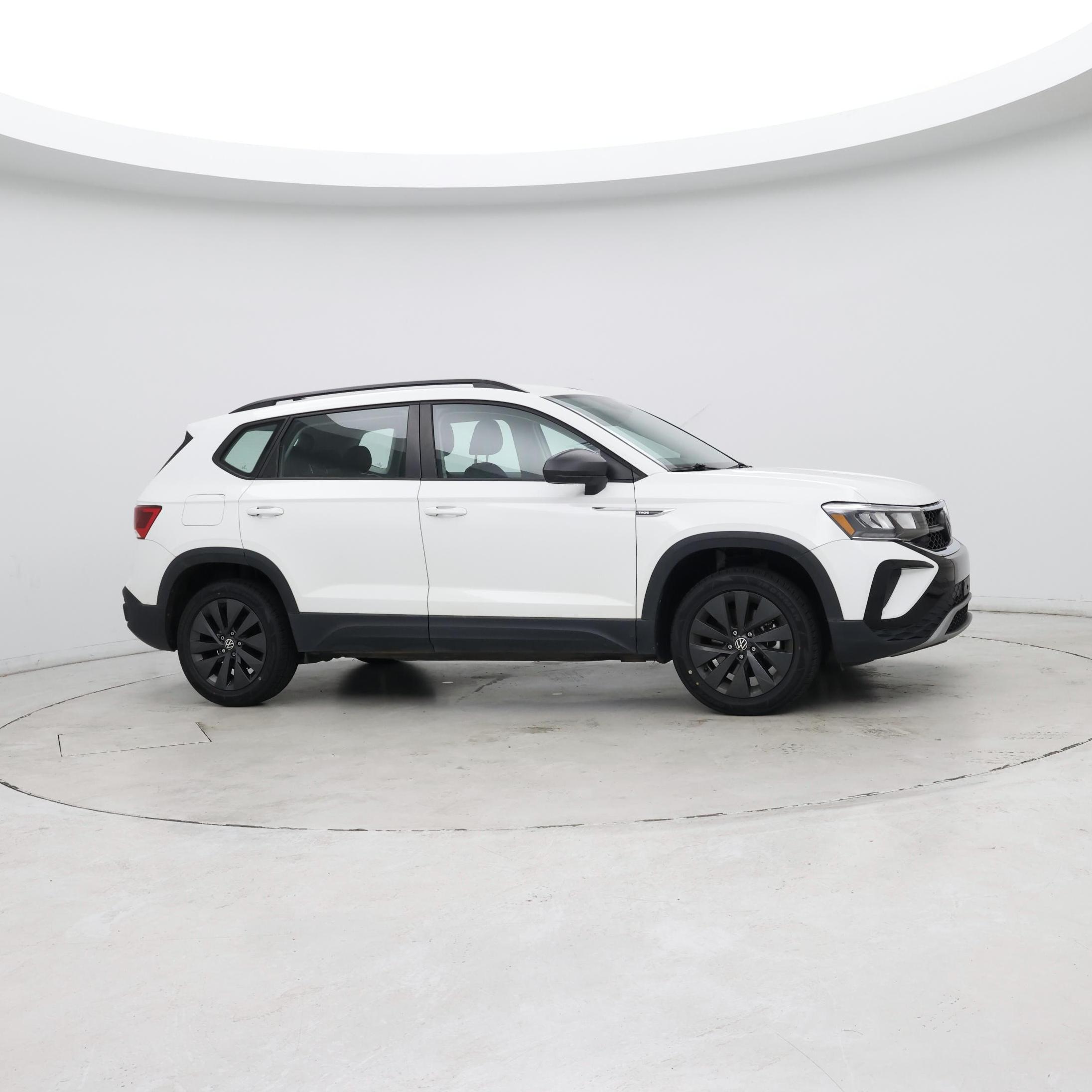 Thumbnail: 2024 Volkswagen Taos - 7