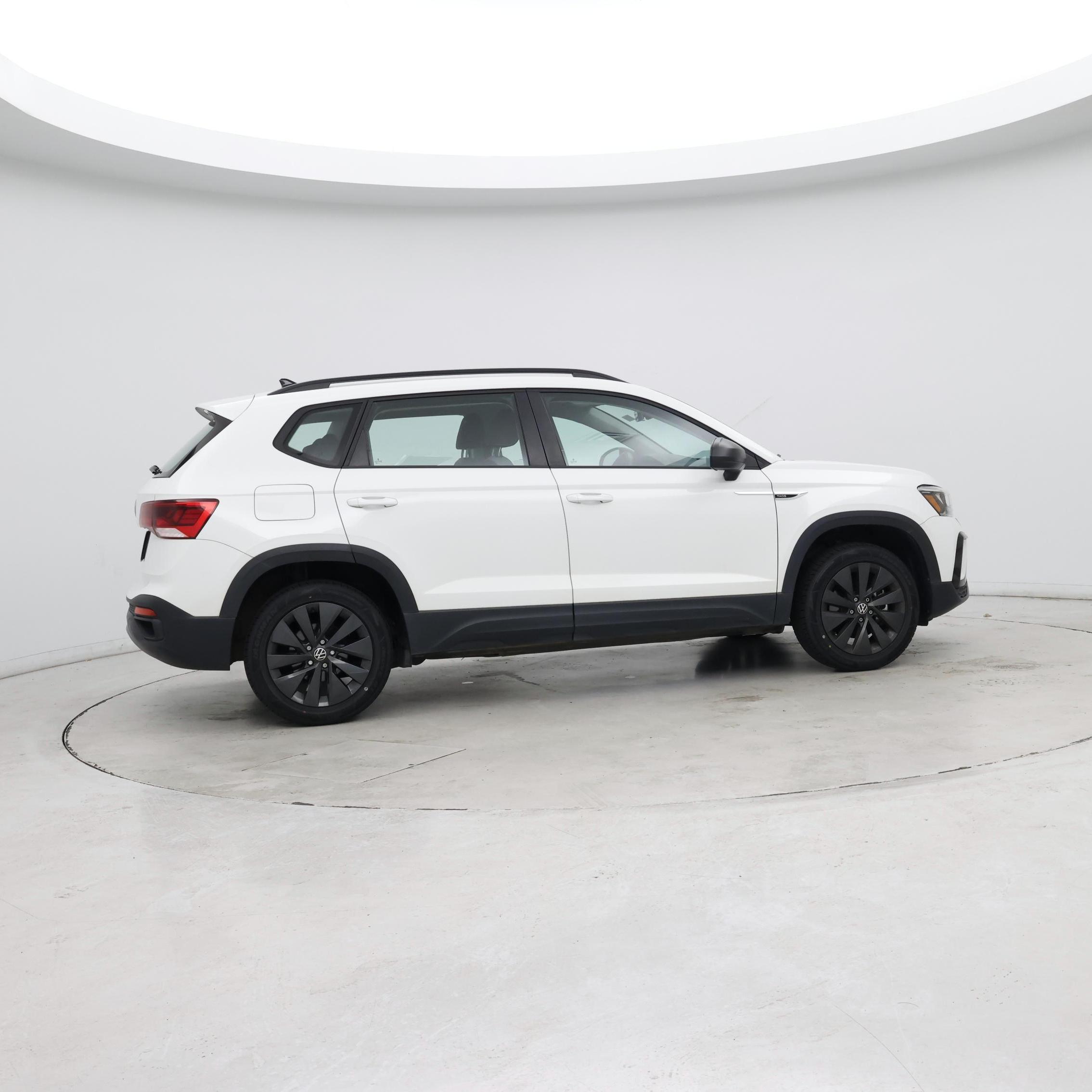 Thumbnail: 2024 Volkswagen Taos - 8