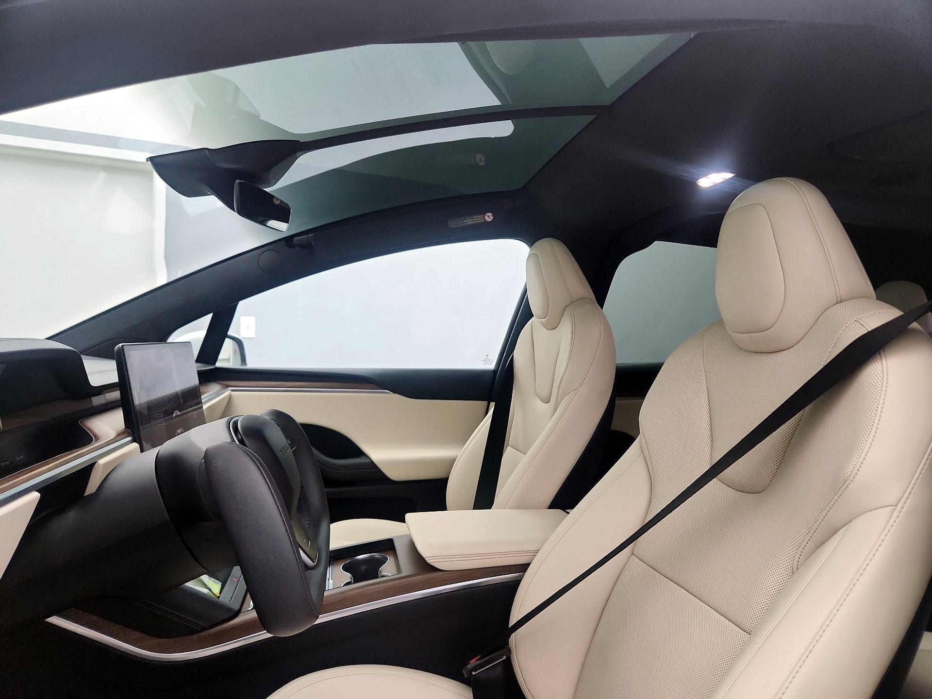 Thumbnail: 2023 Tesla Model X - 18
