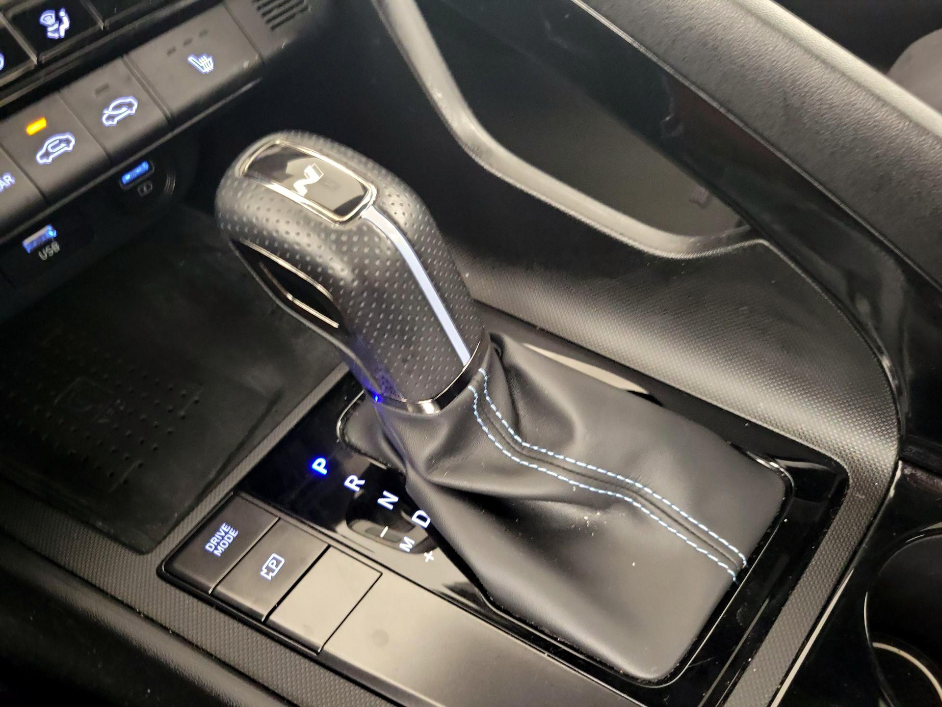 Thumbnail: 2023 Hyundai Elantra - 16