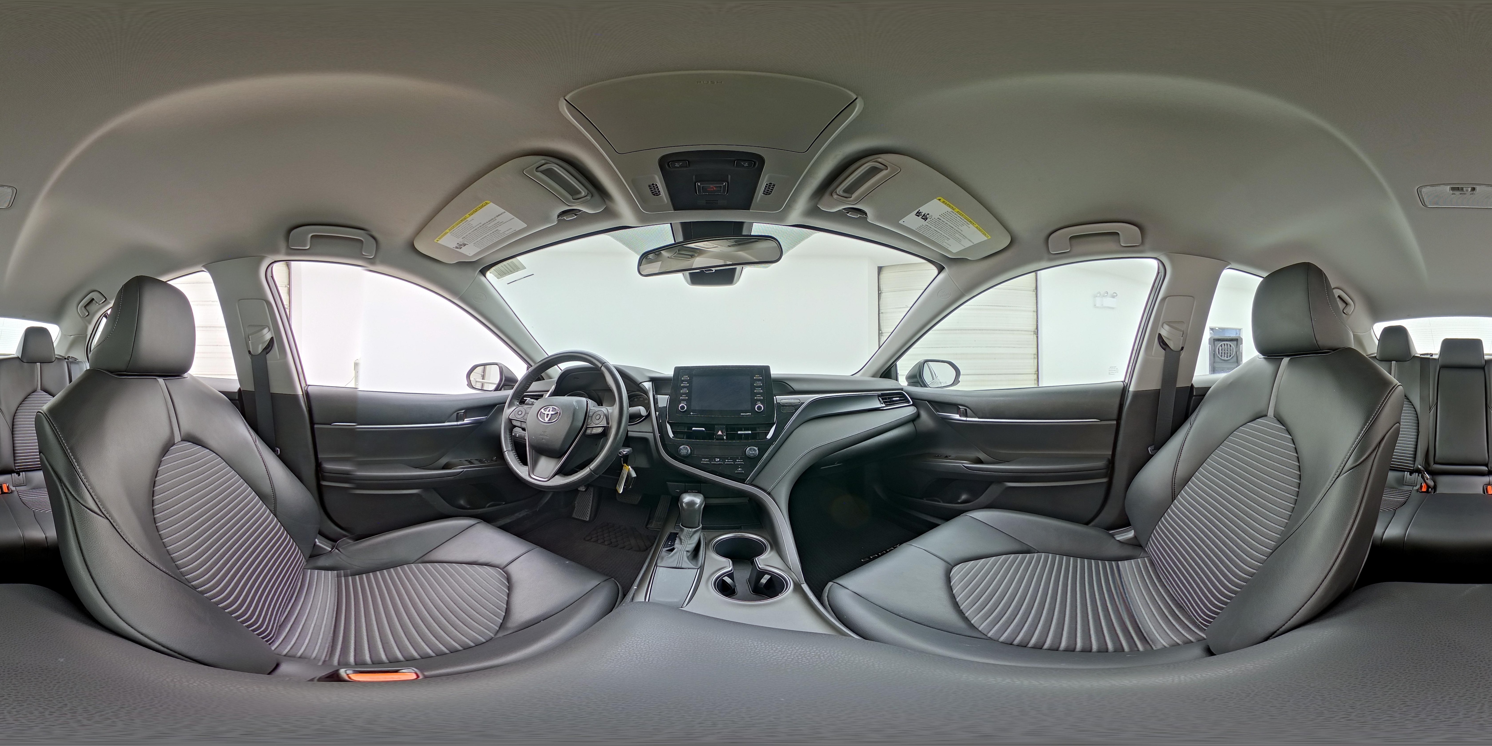 2021 Toyota Camry SE - Photo 24