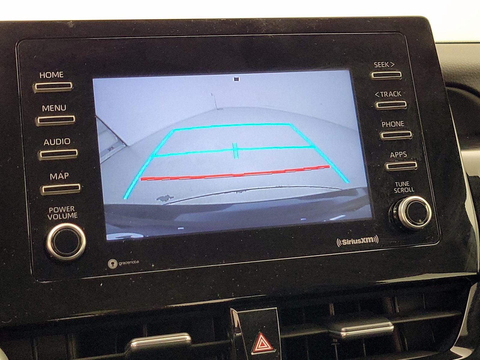 2021 Toyota Camry SE - Photo 15