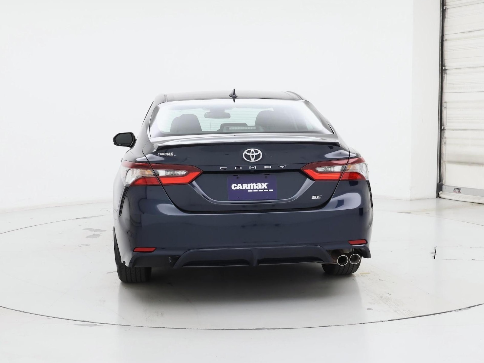 2021 Toyota Camry SE - Photo 7
