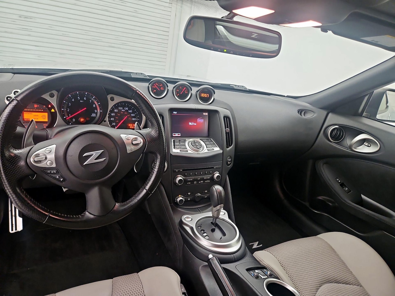 2017 Nissan 370Z Roadster Touring Sport - Photo 10
