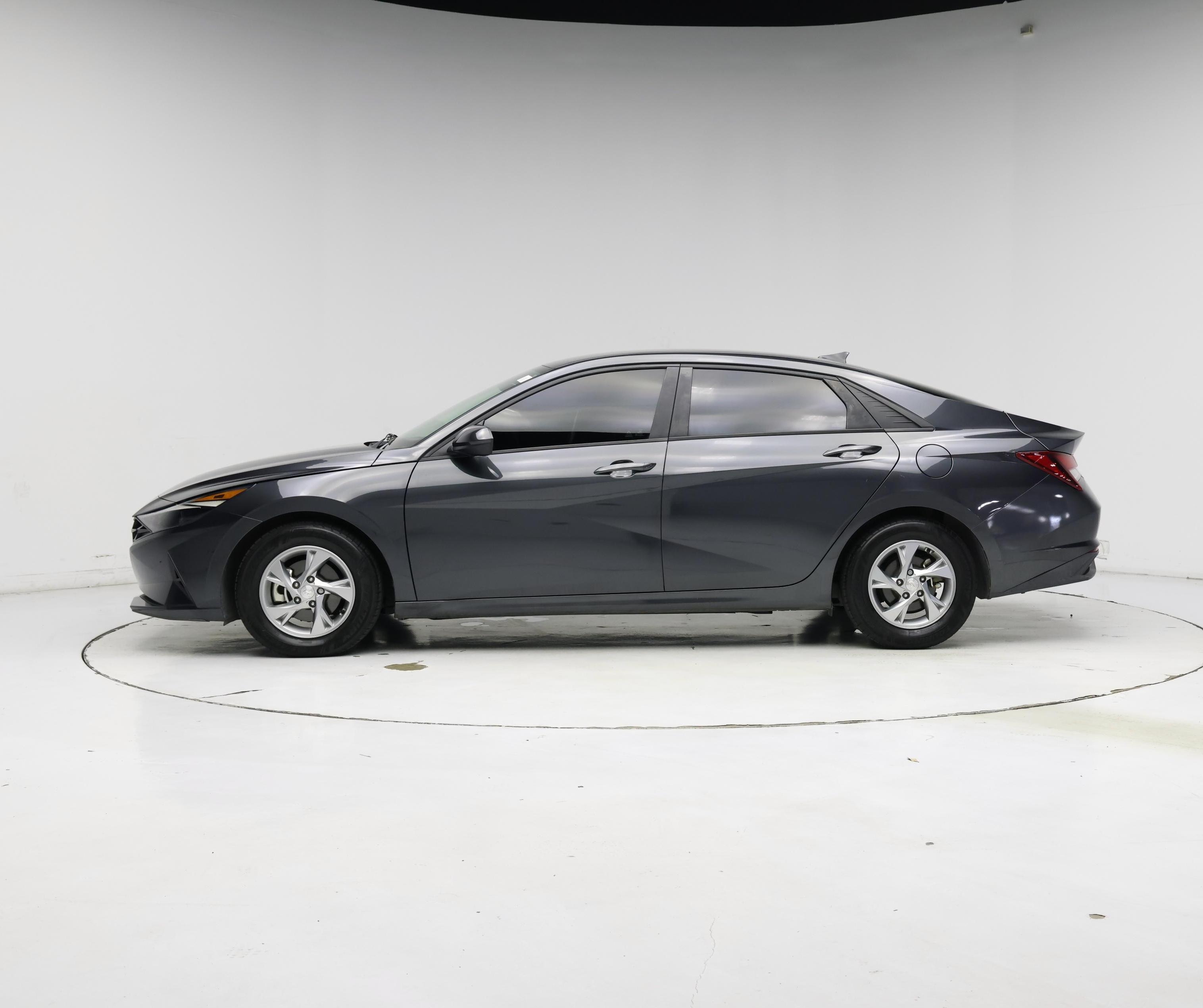 Thumbnail: 2021 Hyundai Elantra - 3