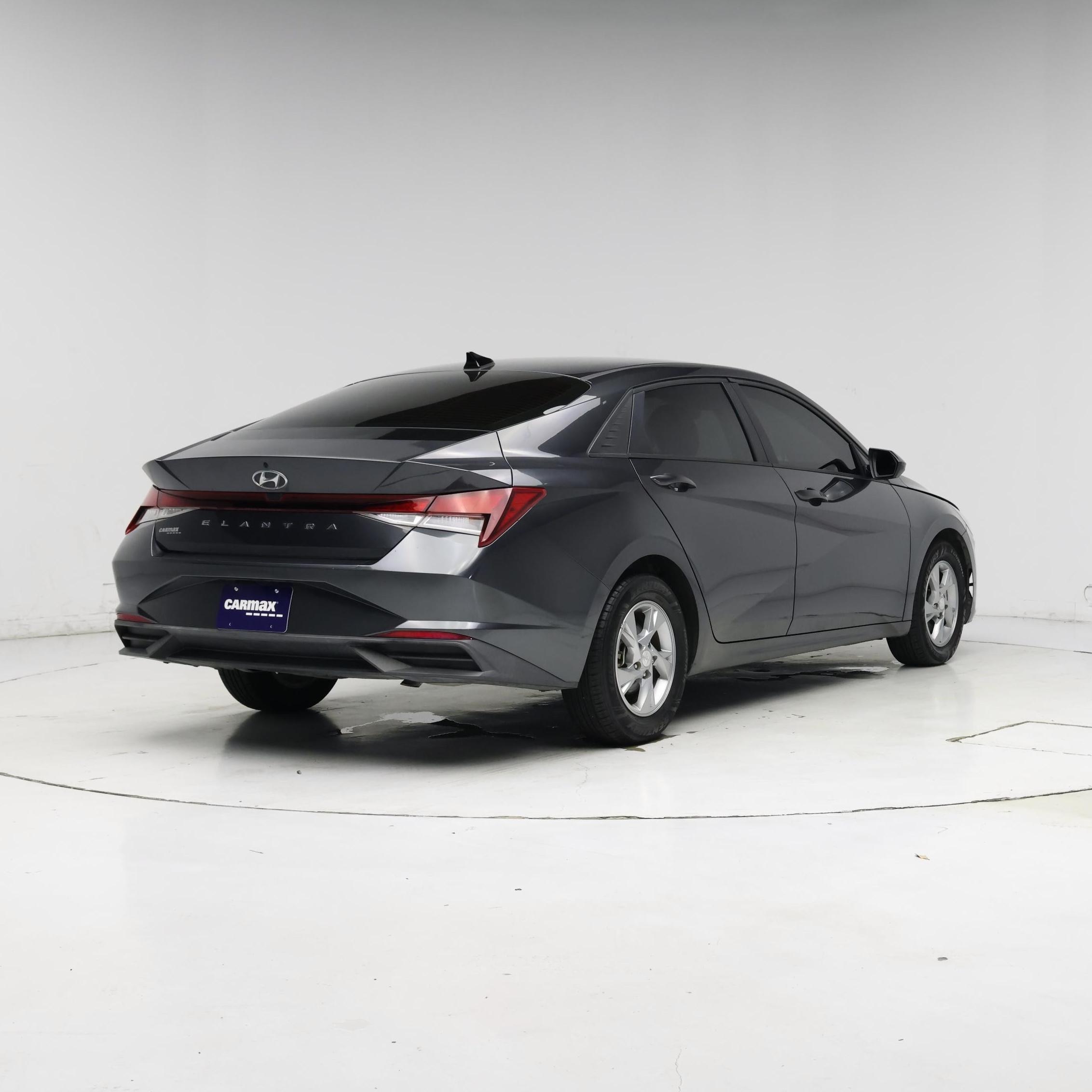 Thumbnail: 2021 Hyundai Elantra - 8