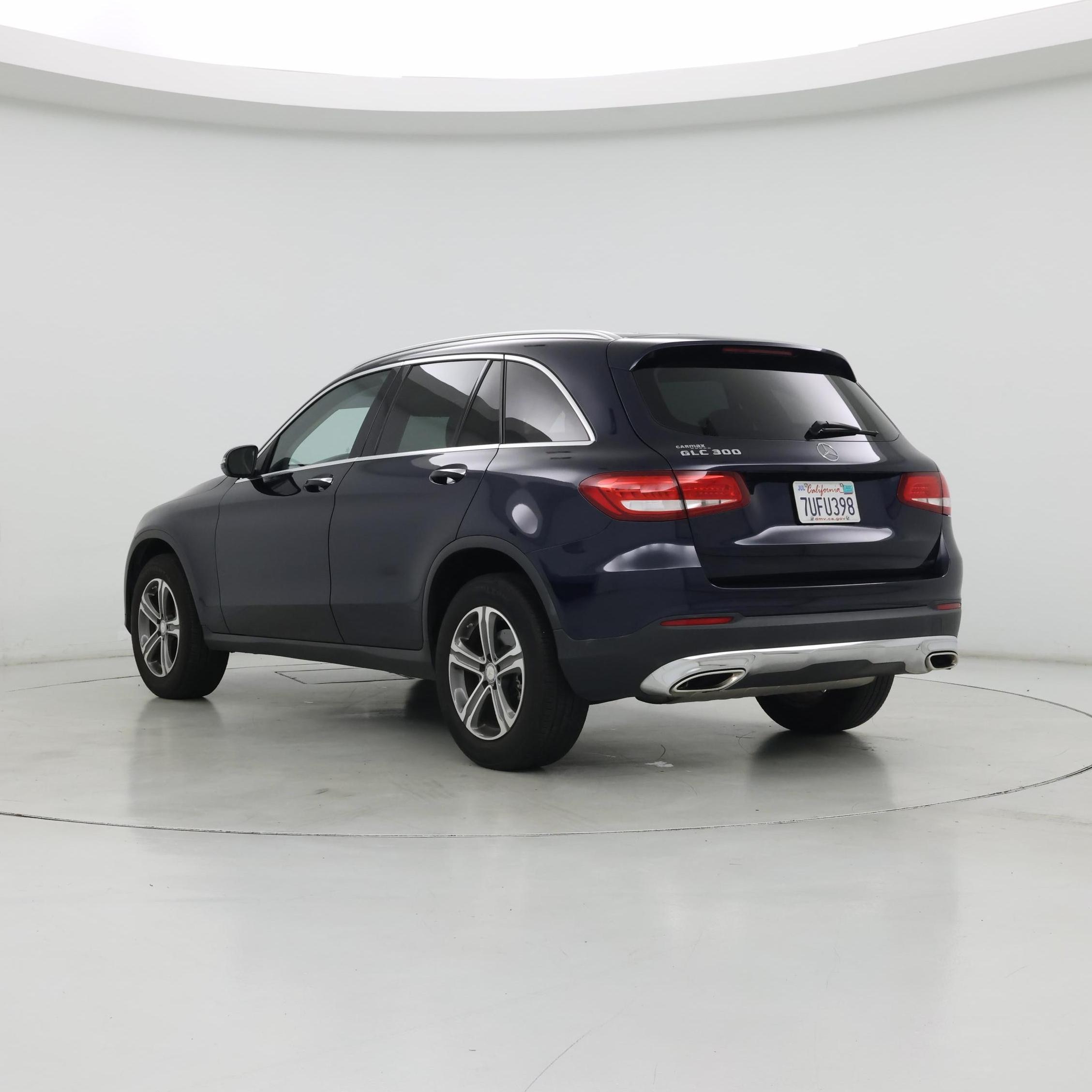 Thumbnail: 2016 Mercedes-Benz GLC - 2