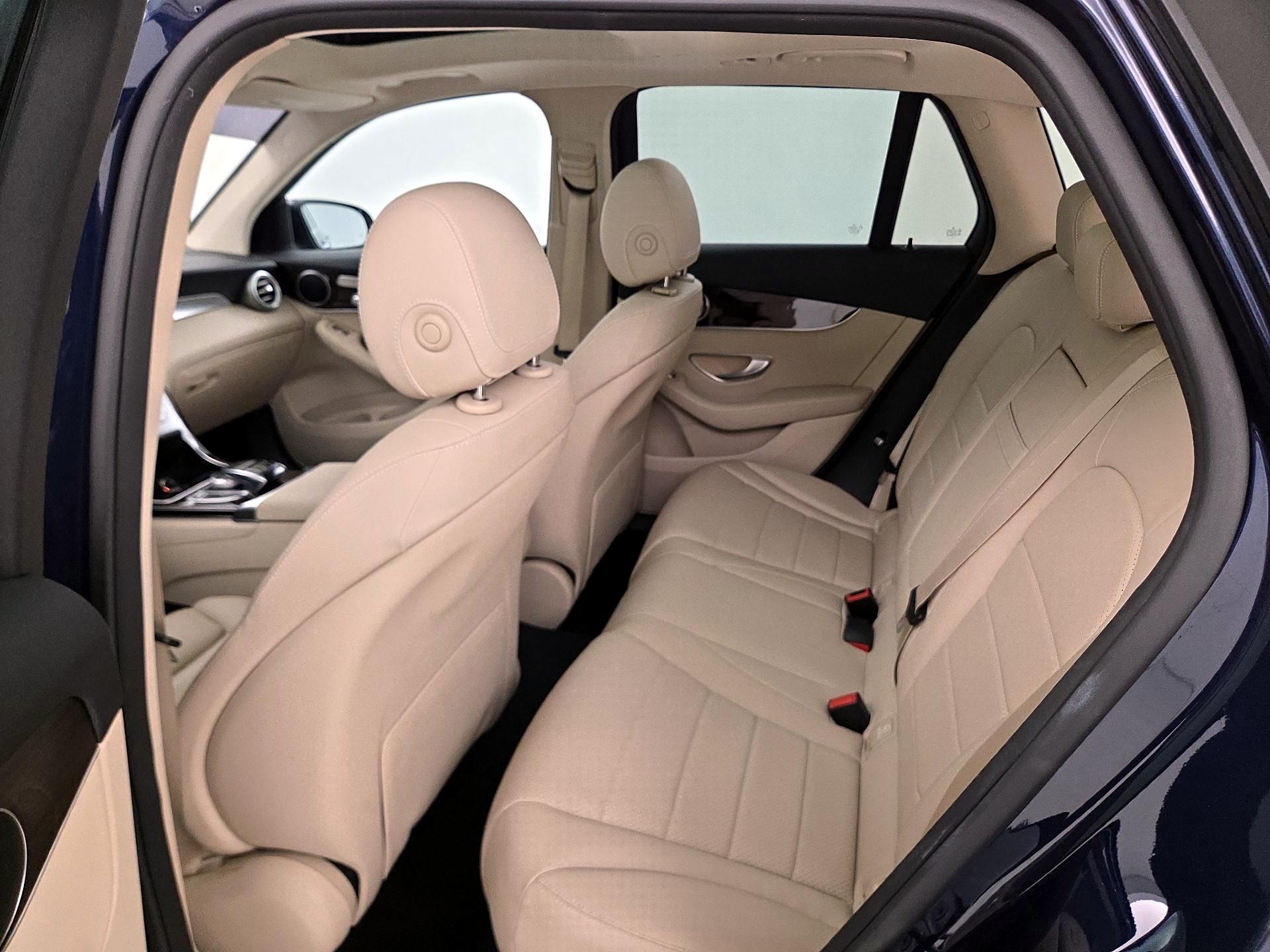 Thumbnail: 2016 Mercedes-Benz GLC - 19
