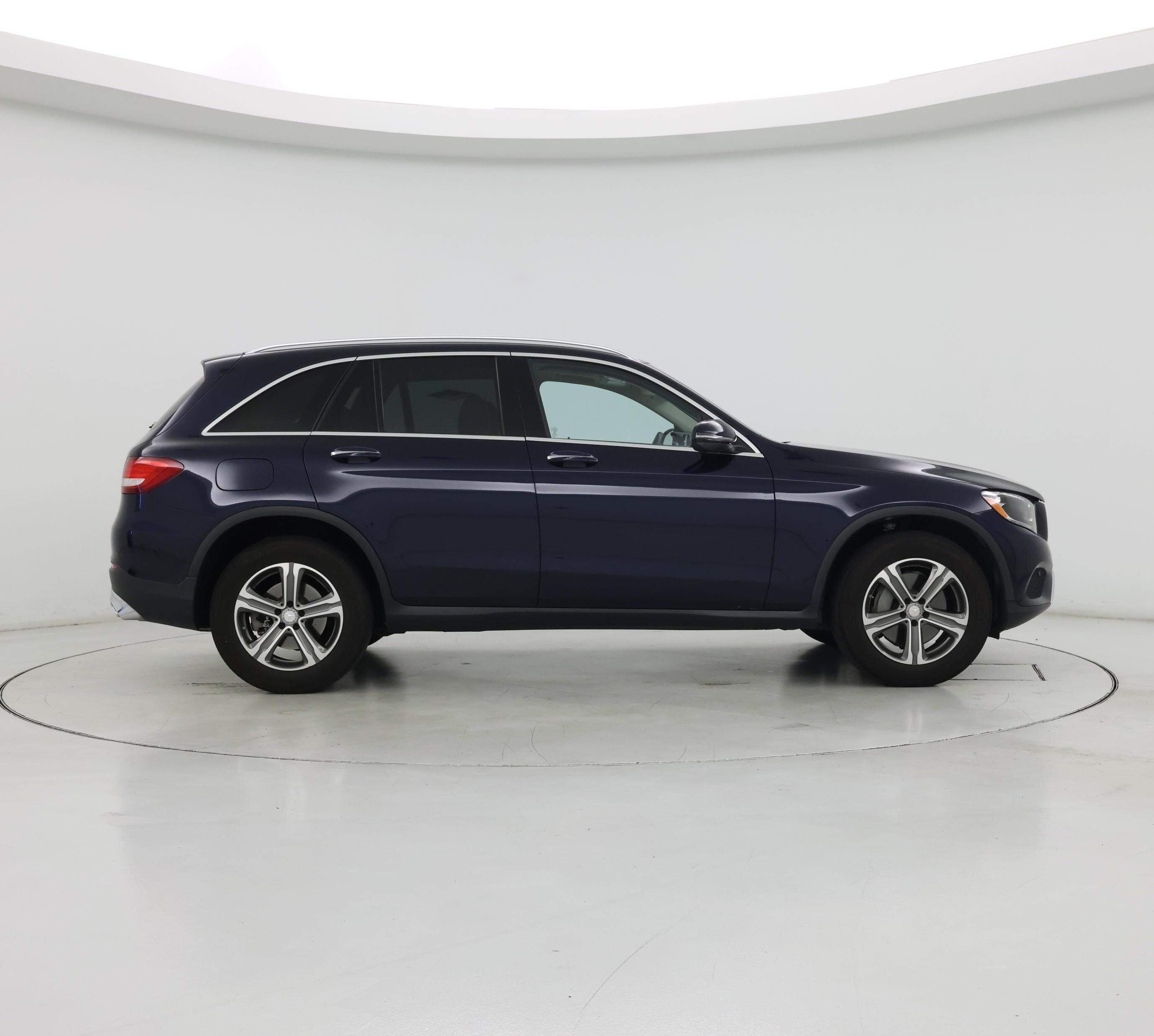 Thumbnail: 2016 Mercedes-Benz GLC - 7