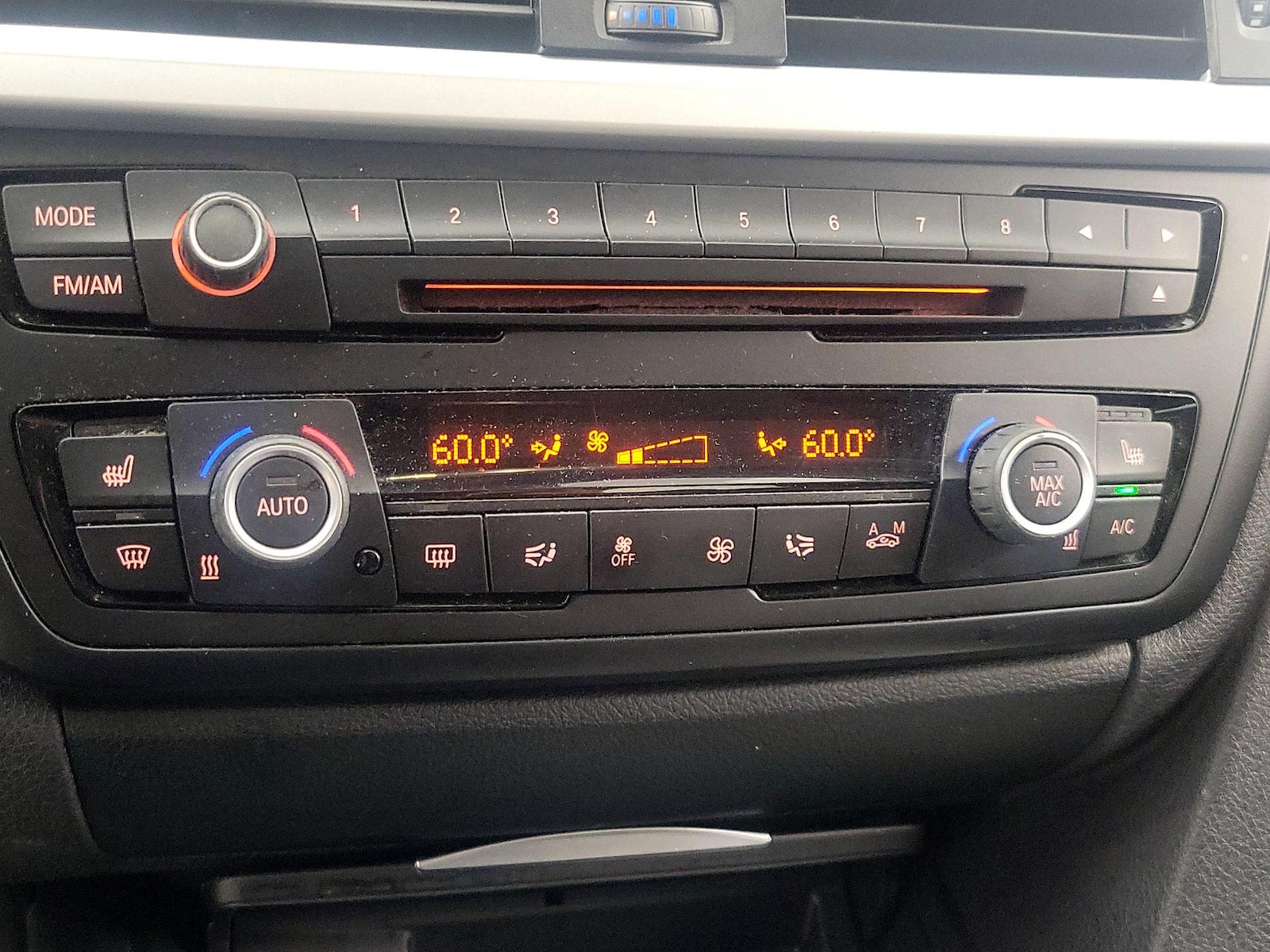 2014 BMW 3 Series 320i - Photo 16