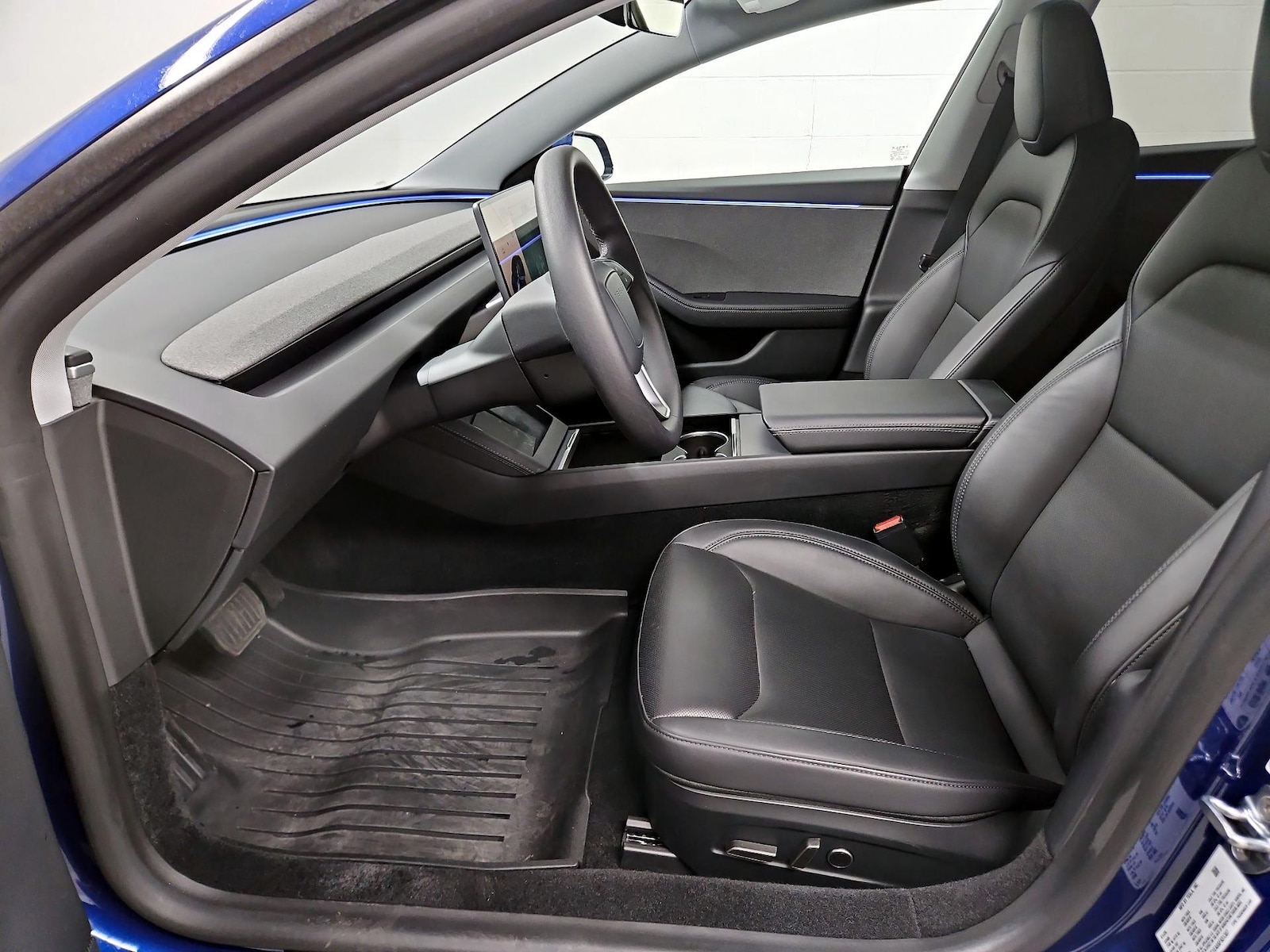 2025 Tesla Model 3 Long Range - Photo 12