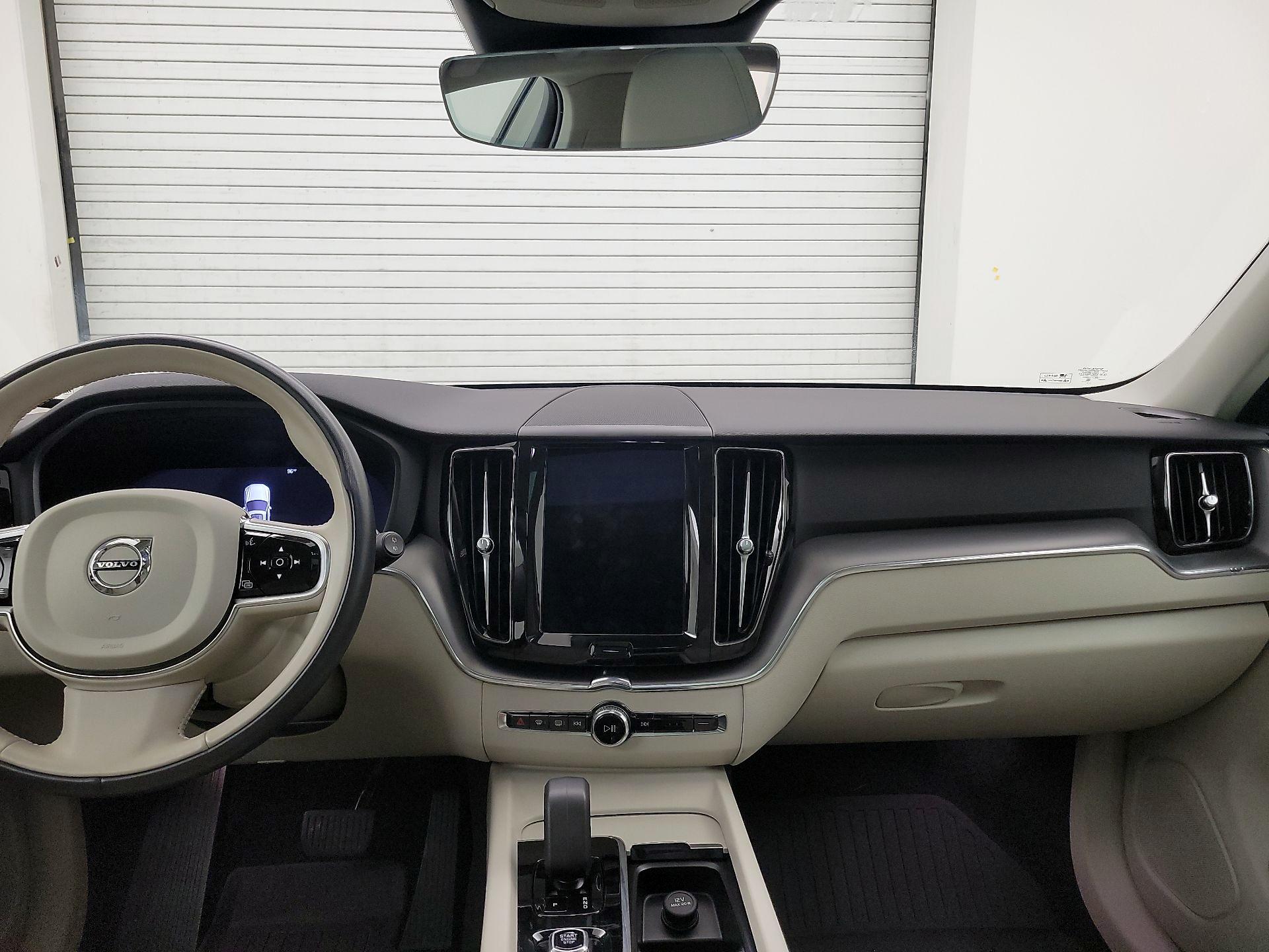 Thumbnail: 2024 Volvo XC60 - 9