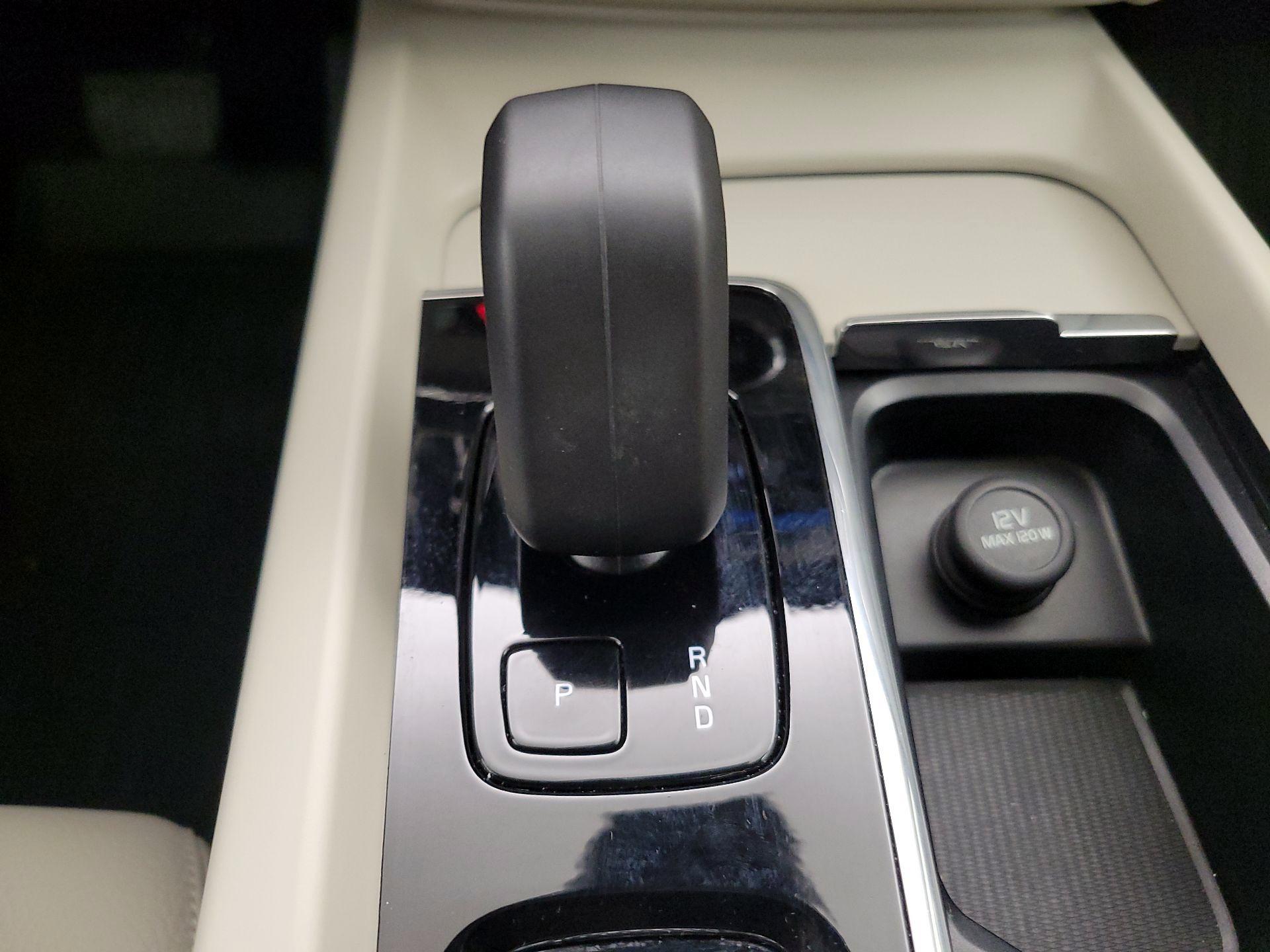 Thumbnail: 2024 Volvo XC60 - 18