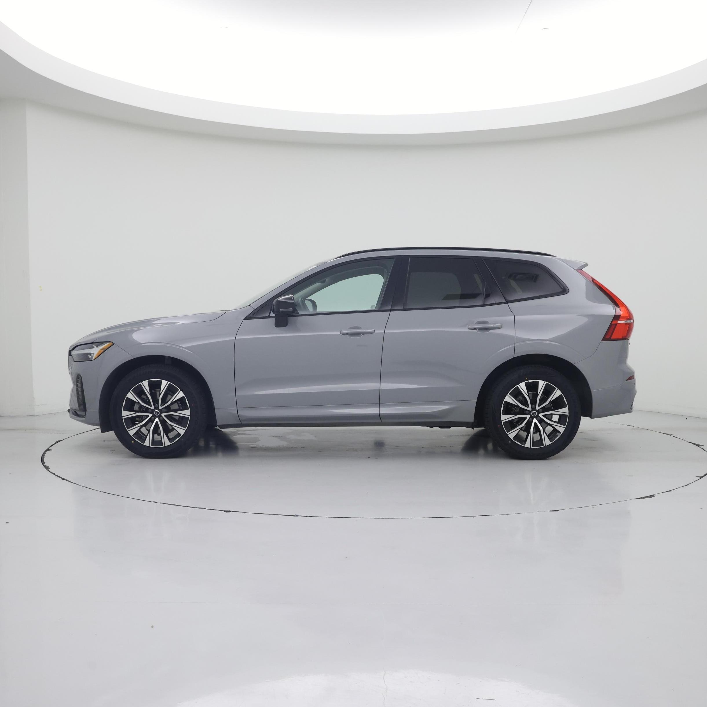 Thumbnail: 2024 Volvo XC60 - 3