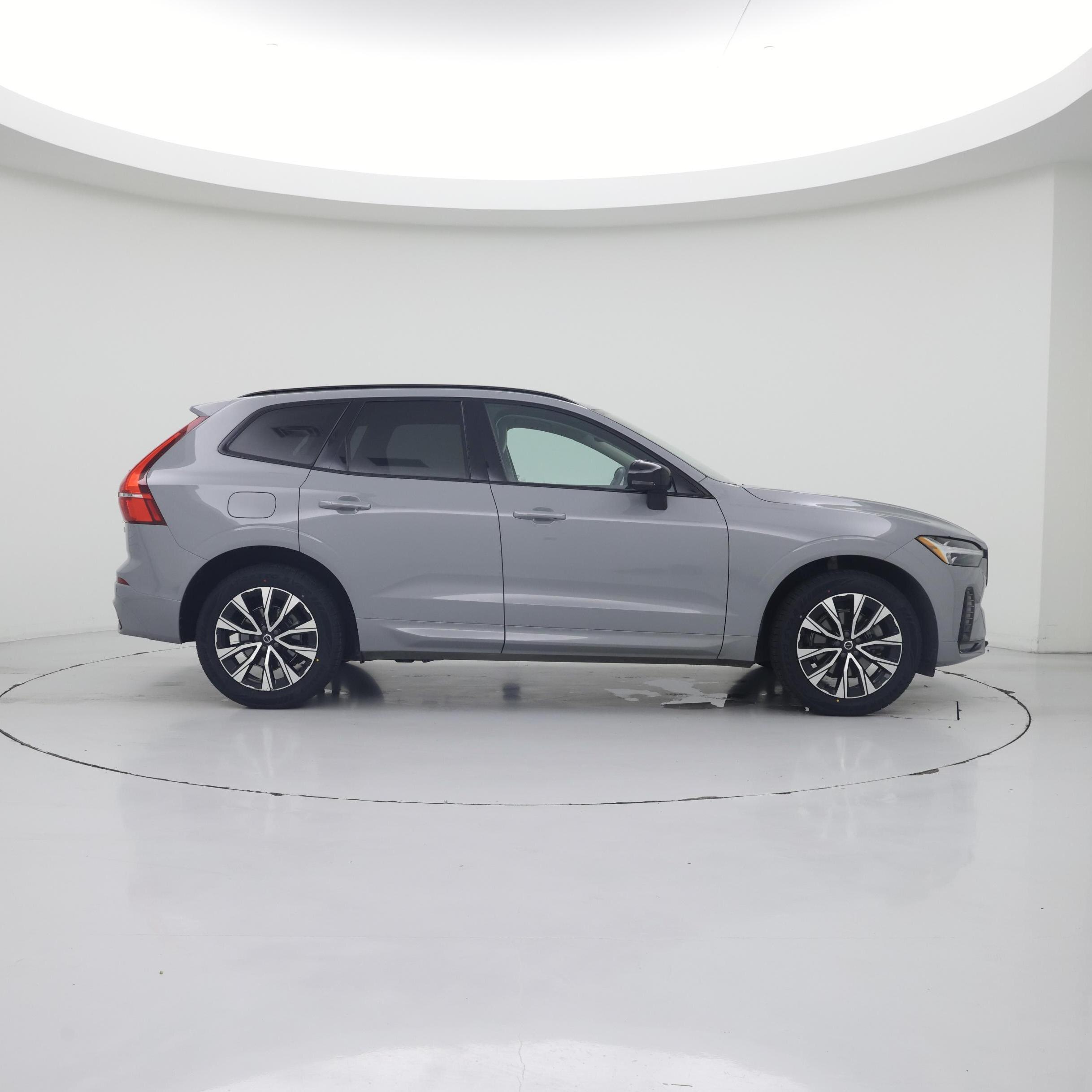 Thumbnail: 2024 Volvo XC60 - 7