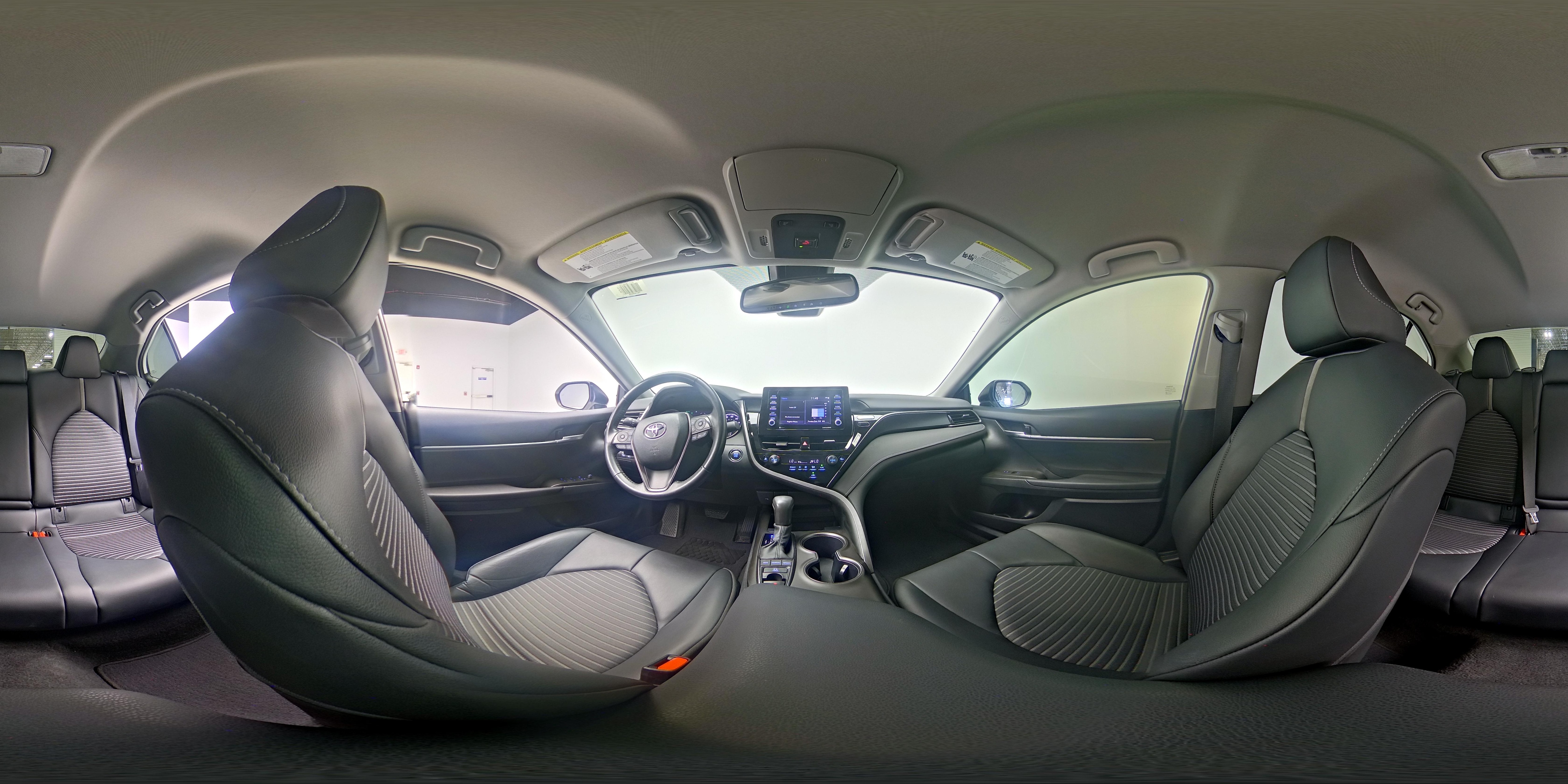 2024 Toyota Camry SE Nightshade - Photo 24