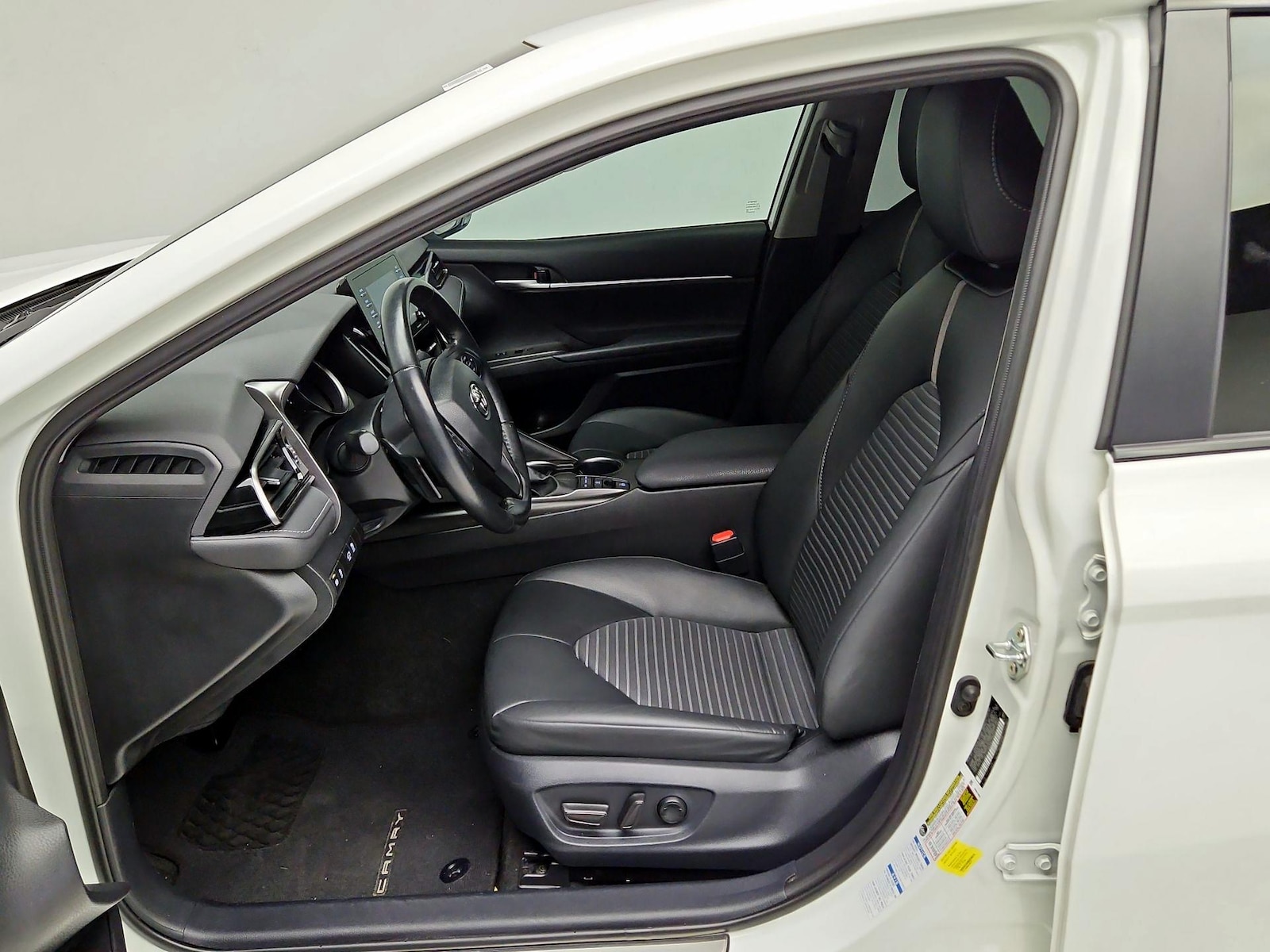 2024 Toyota Camry SE Nightshade - Photo 12