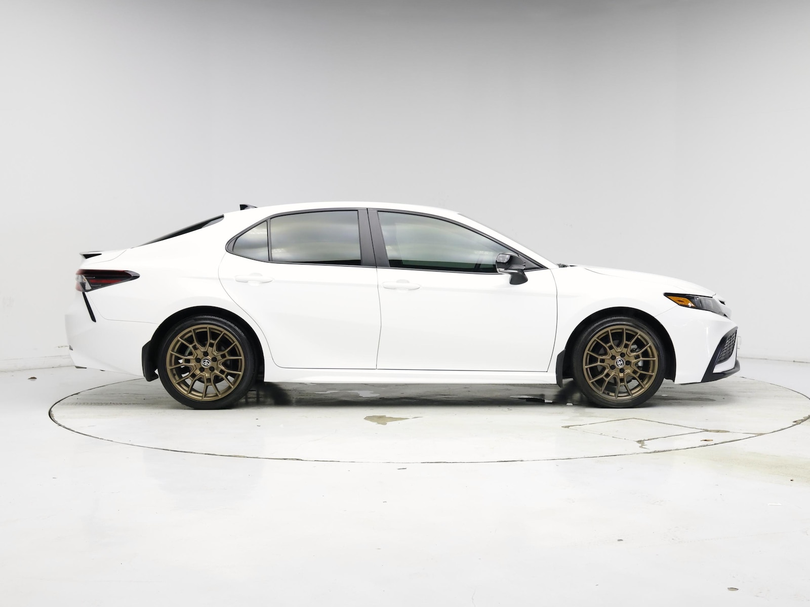 2024 Toyota Camry SE Nightshade - Photo 8