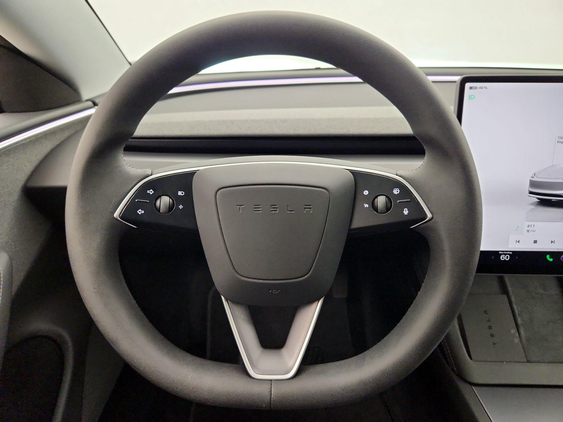 Thumbnail: 2025 Tesla Model 3 - 10