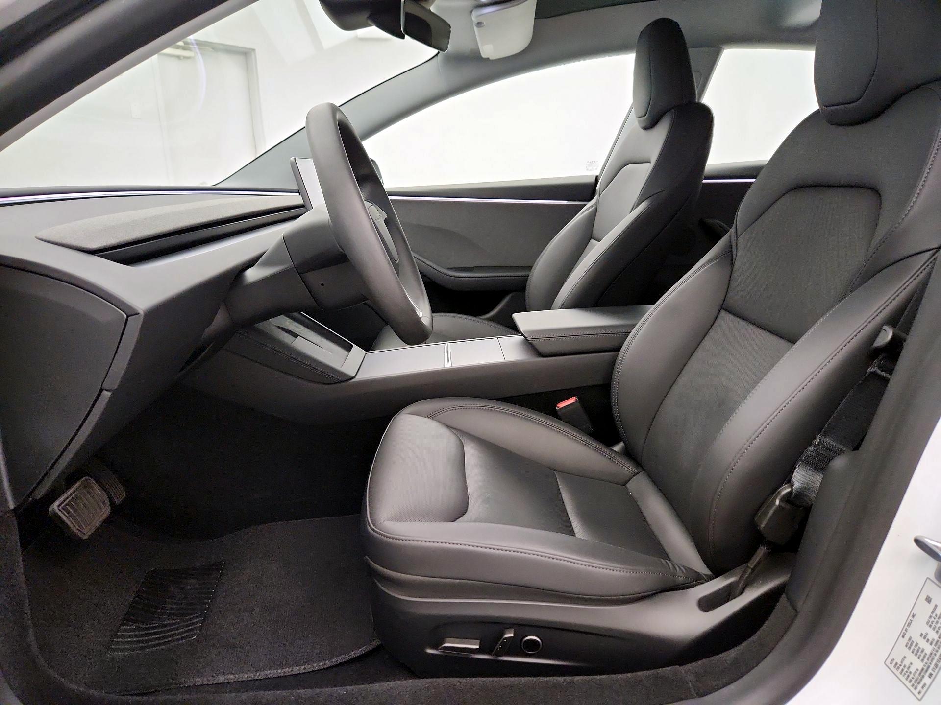 Thumbnail: 2025 Tesla Model 3 - 11