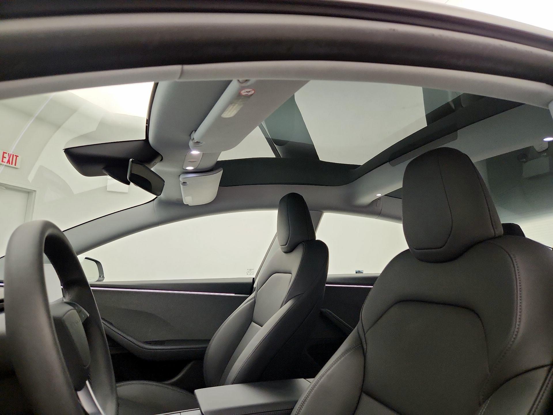 Thumbnail: 2025 Tesla Model 3 - 19
