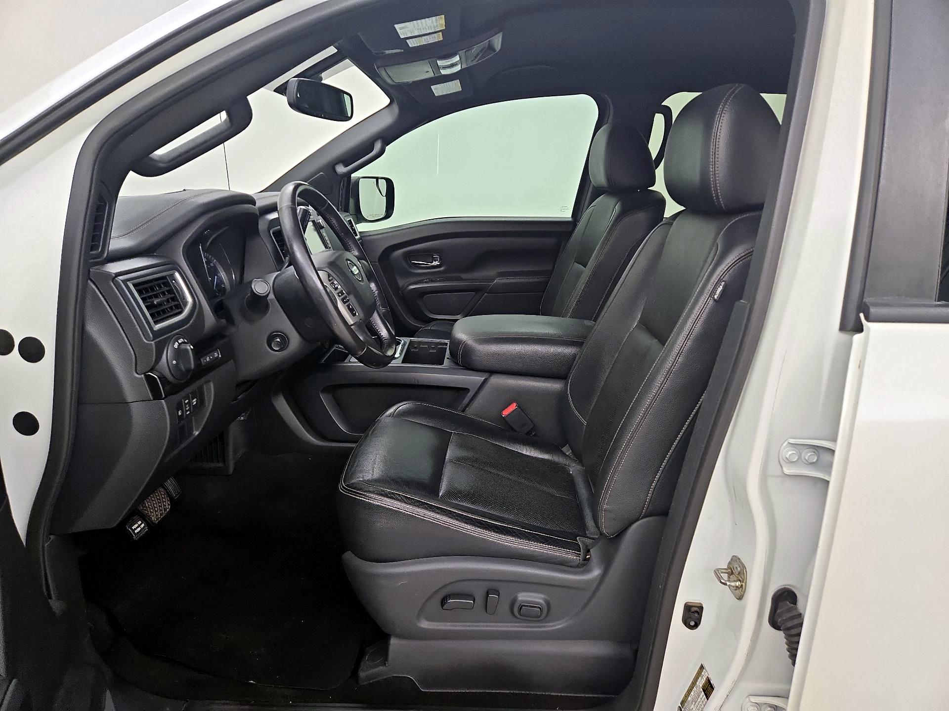 Thumbnail: 2018 Nissan Titan - 11