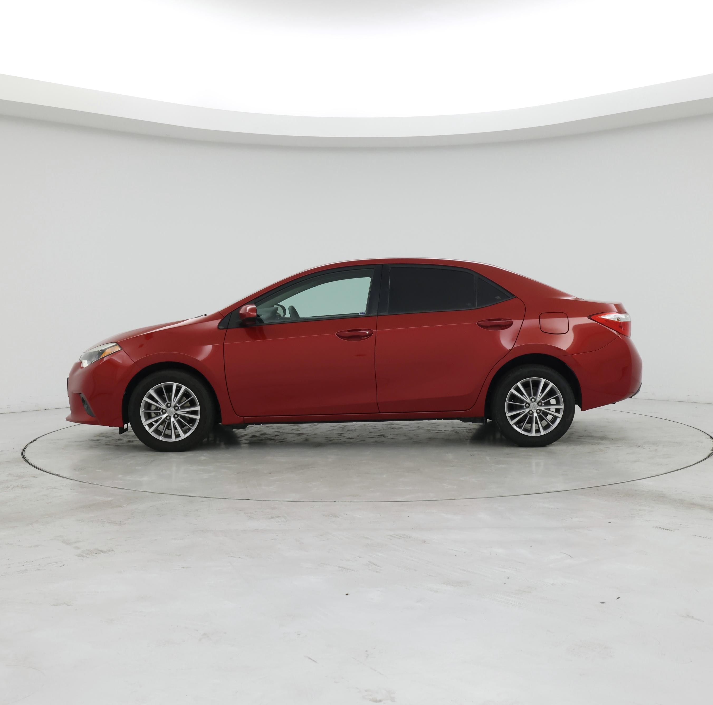 Thumbnail: 2014 Toyota Corolla - 3