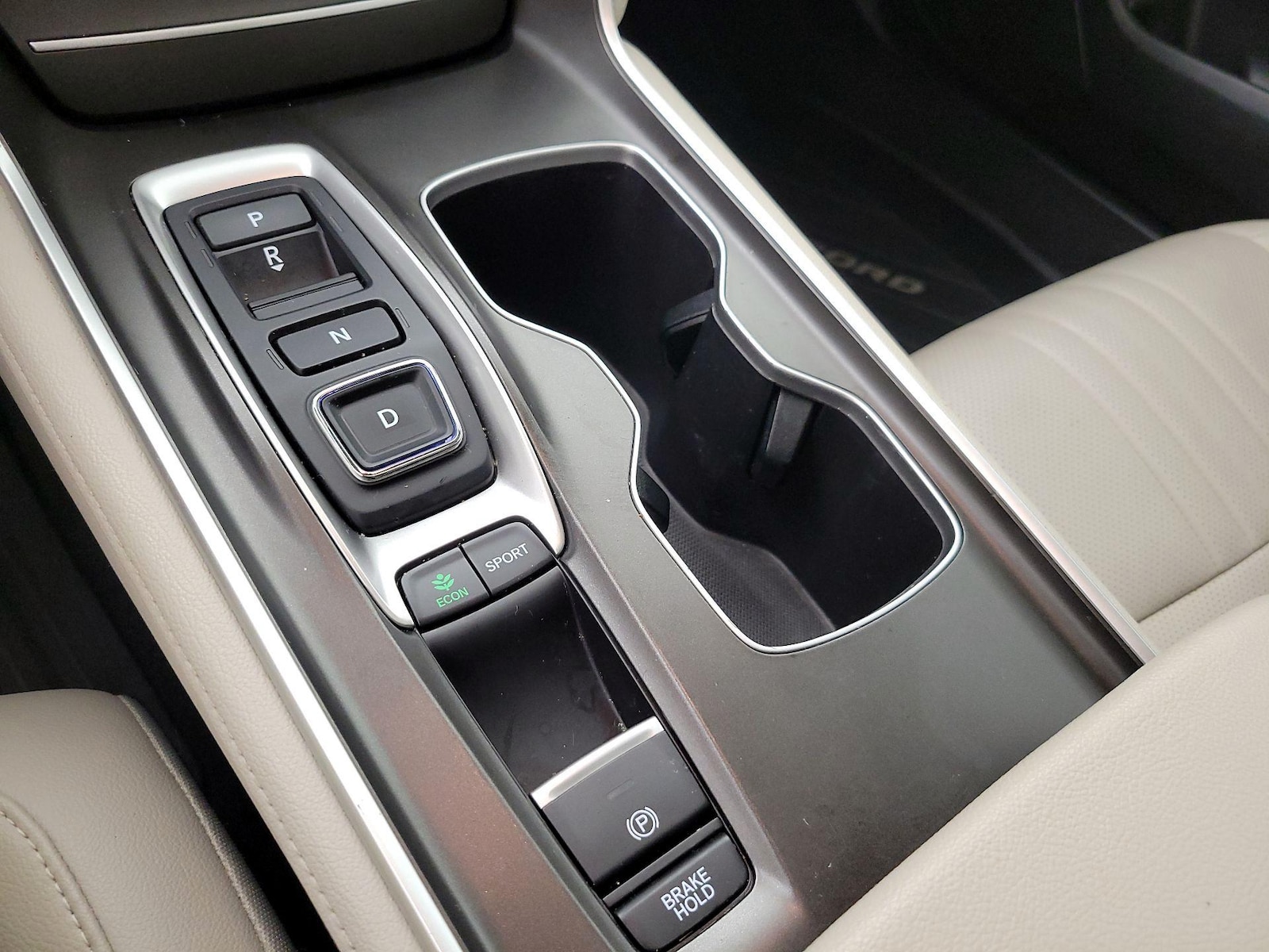 2022 Honda Accord Touring - Photo 19