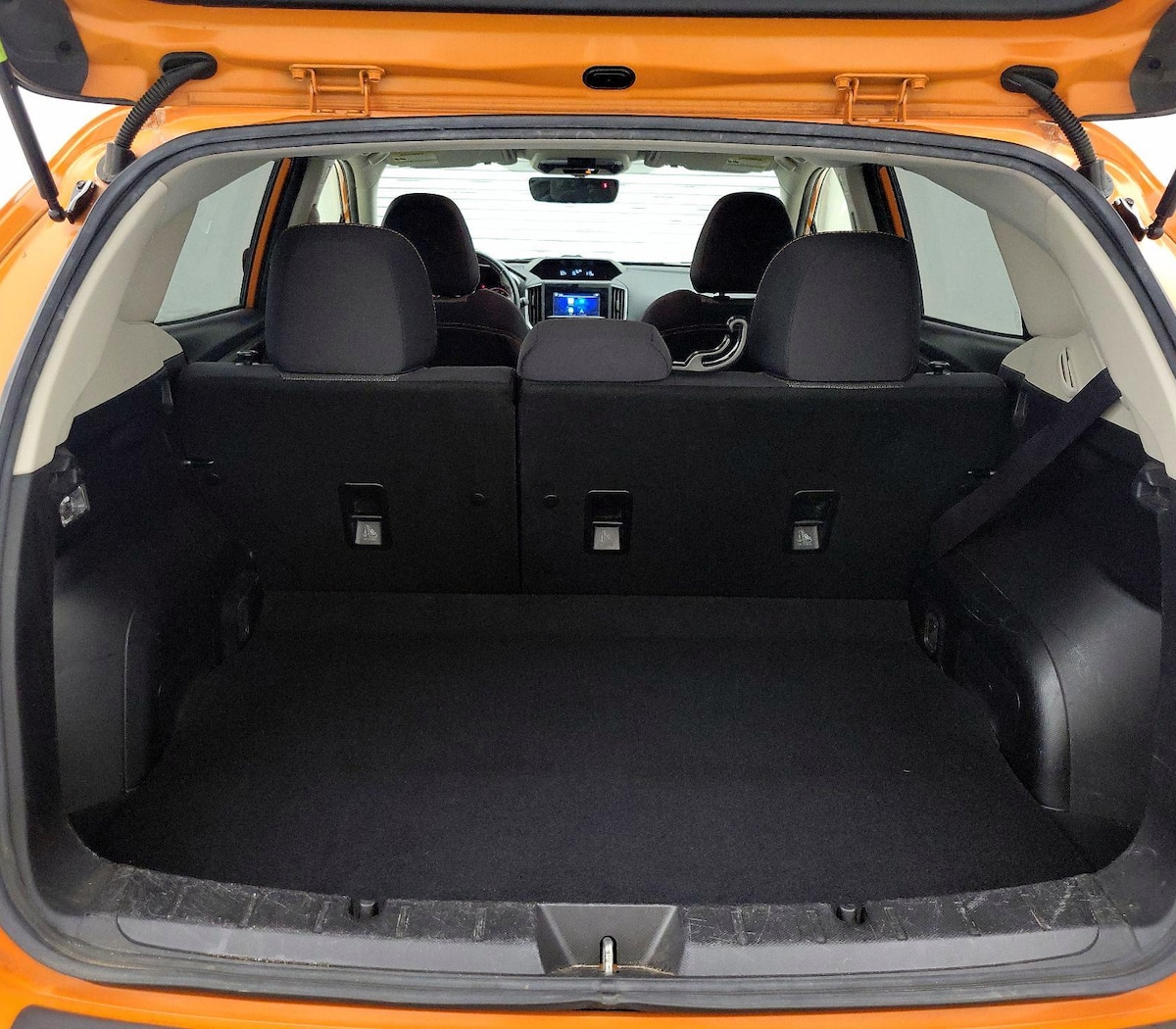 Trunk/Cargo (Seats Up)