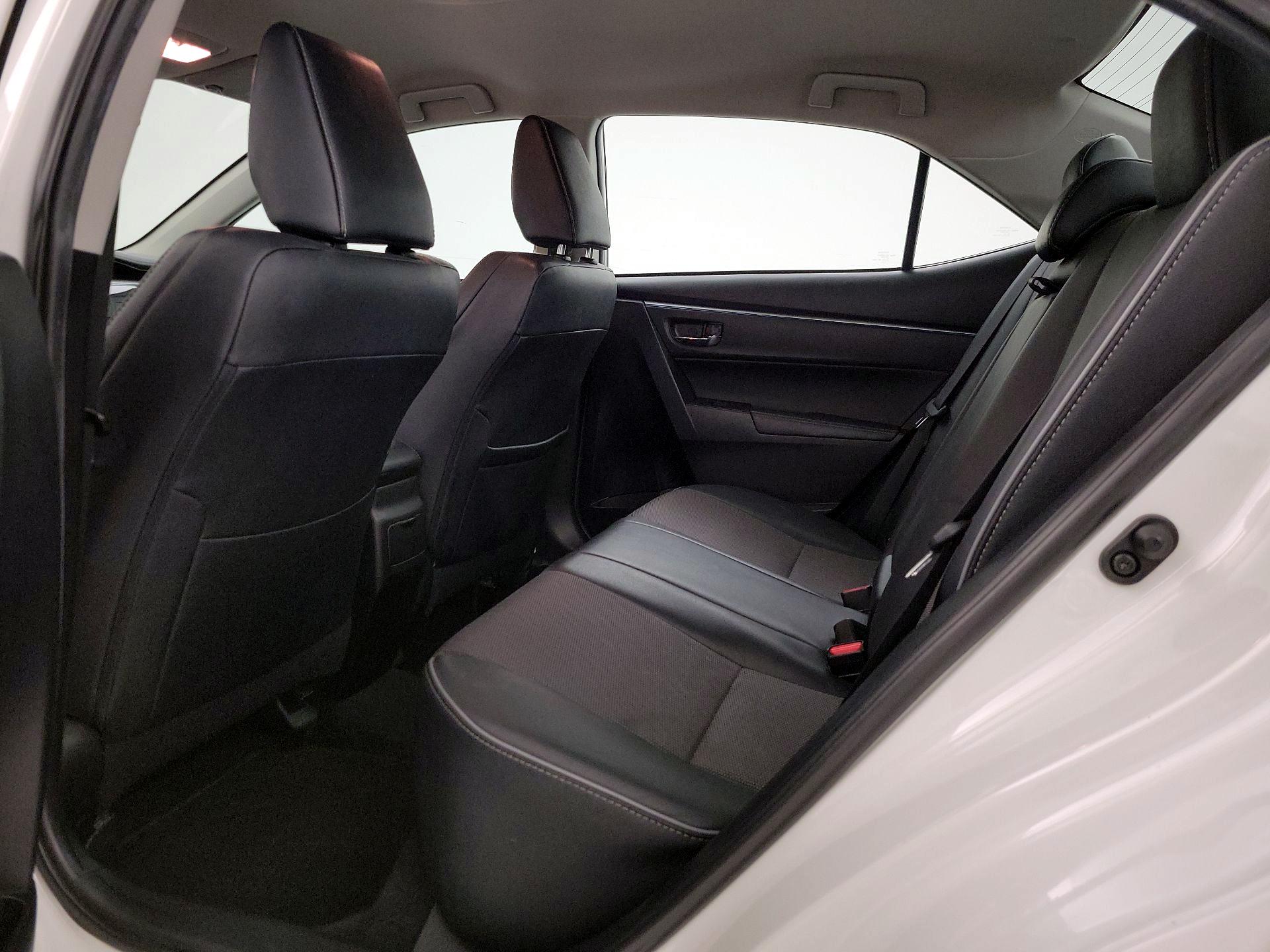 Thumbnail: 2015 Toyota Corolla - 19