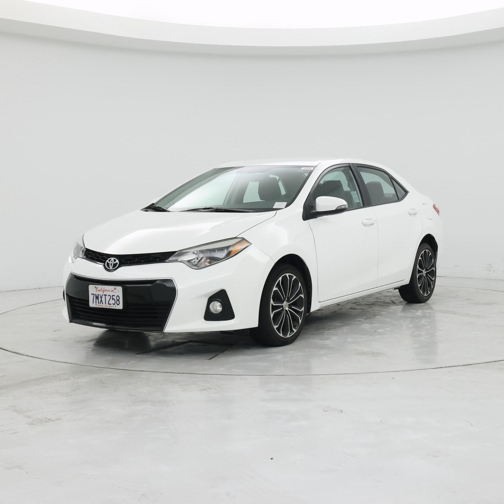 Thumbnail: 2015 Toyota Corolla - 4