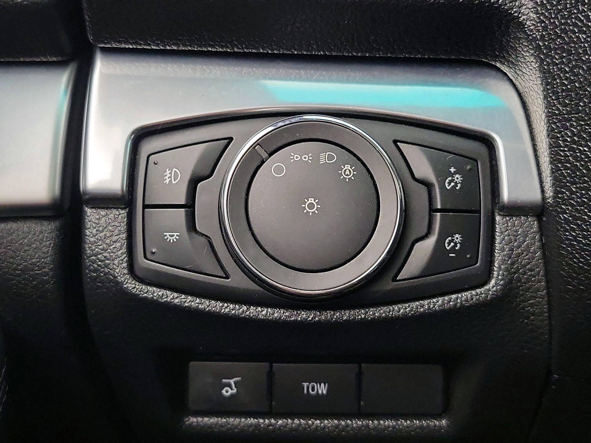 Thumbnail: 2017 Ford Explorer - 13