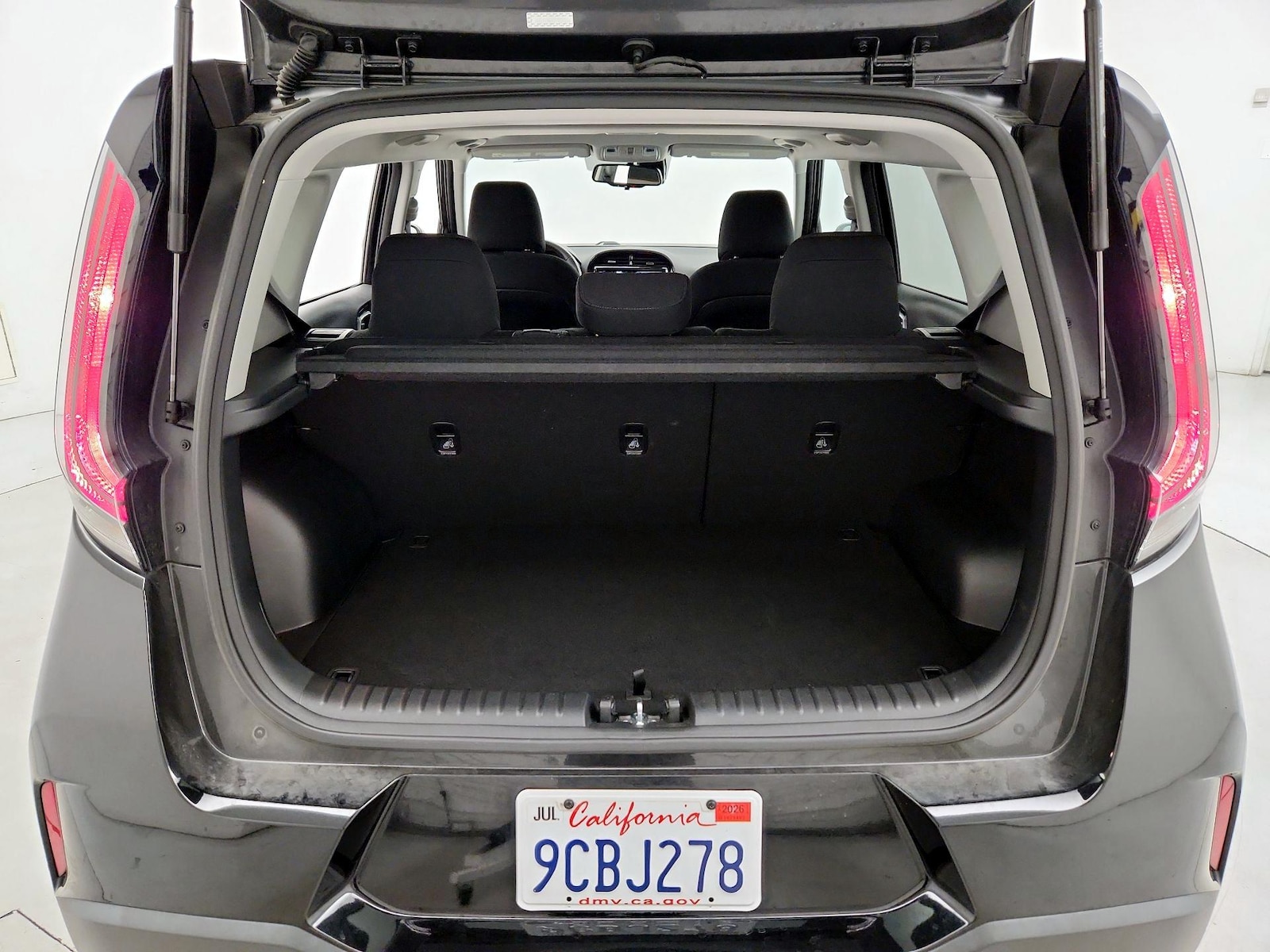 2023 Kia Soul EX - Photo 23