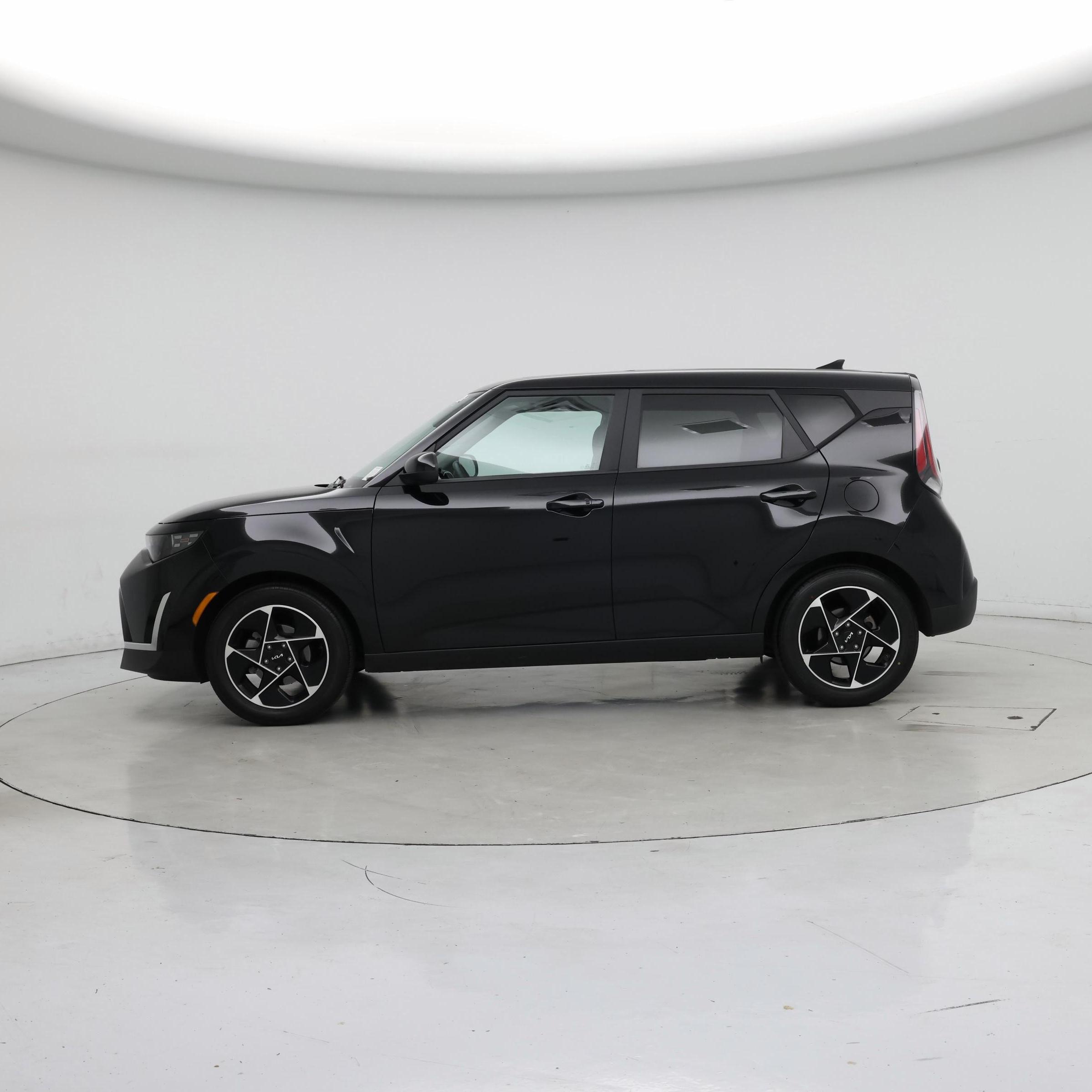 Thumbnail: 2023 Kia Soul - 3