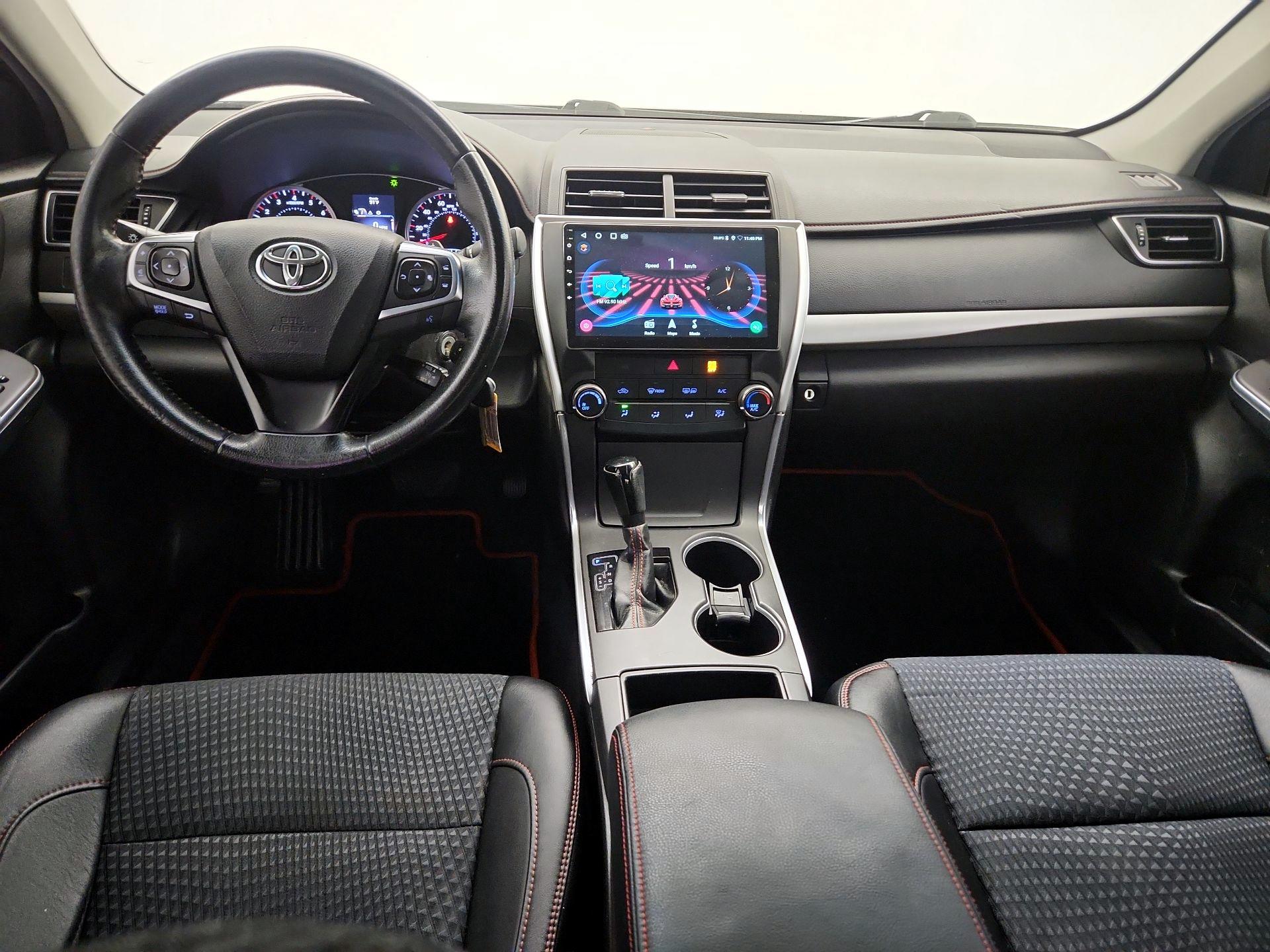 Thumbnail: 2015 Toyota Camry - 9
