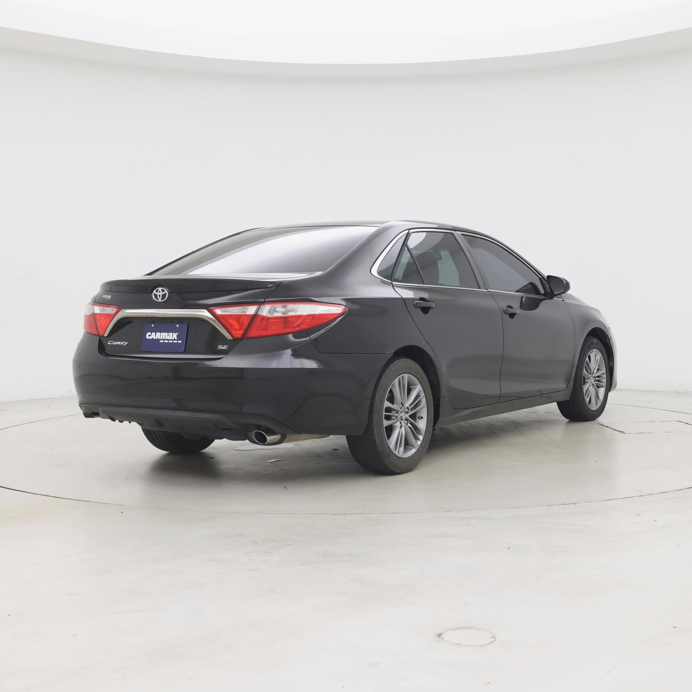 Thumbnail: 2015 Toyota Camry - 8