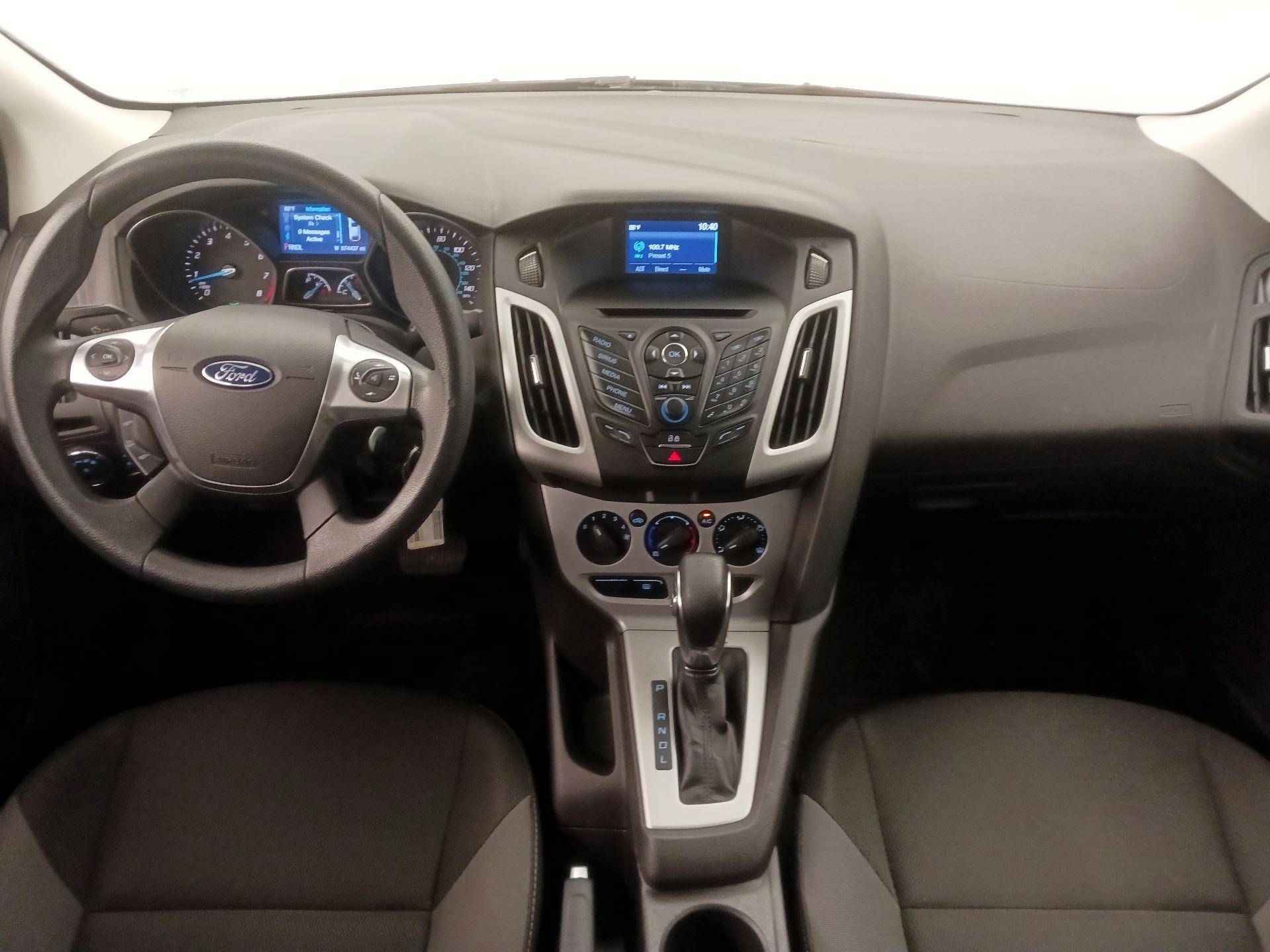 Thumbnail: 2014 Ford Focus - 9