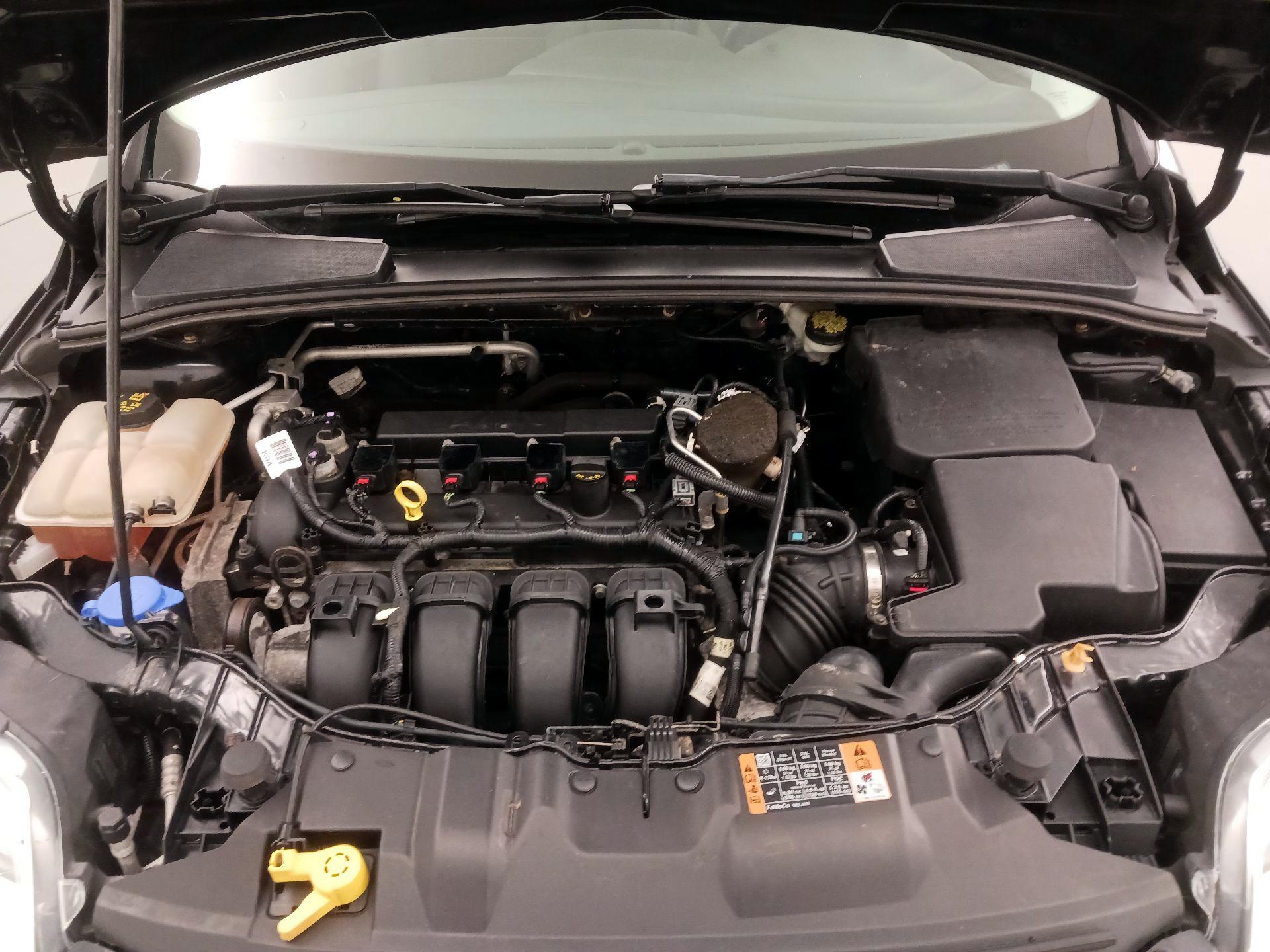 Thumbnail: 2014 Ford Focus - 20