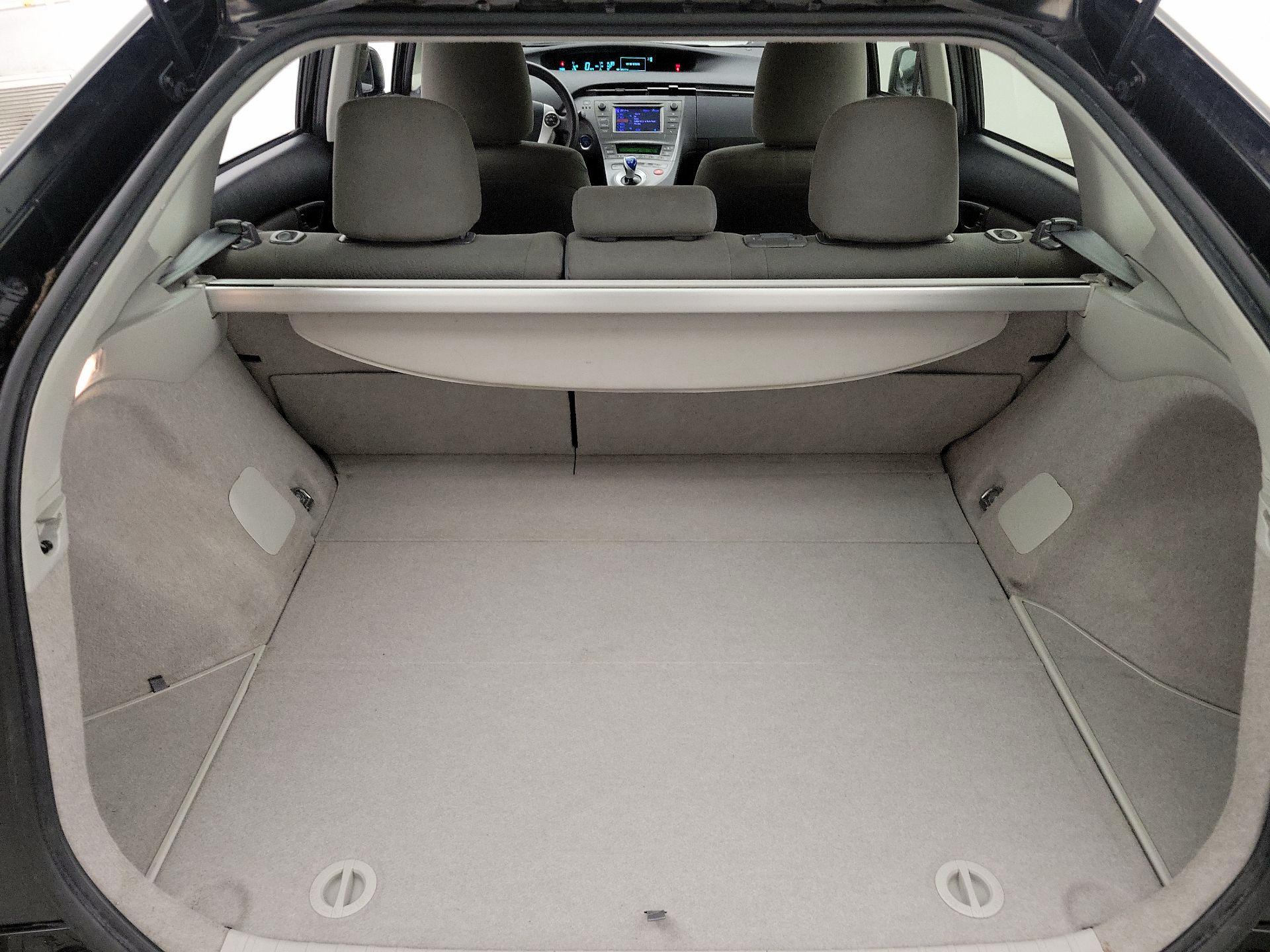 Thumbnail: 2015 Toyota Prius - 20