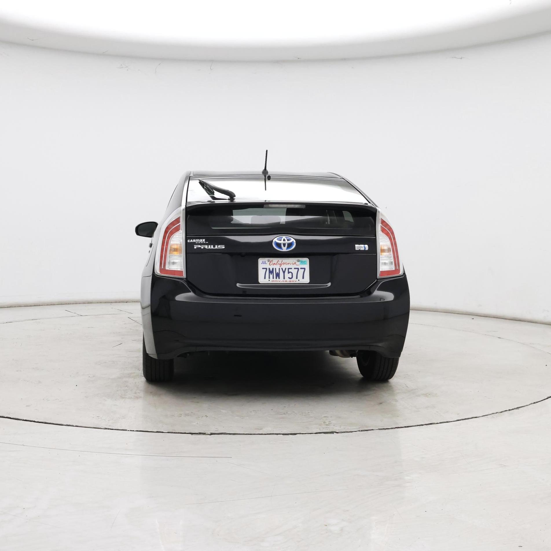 Thumbnail: 2015 Toyota Prius - 6