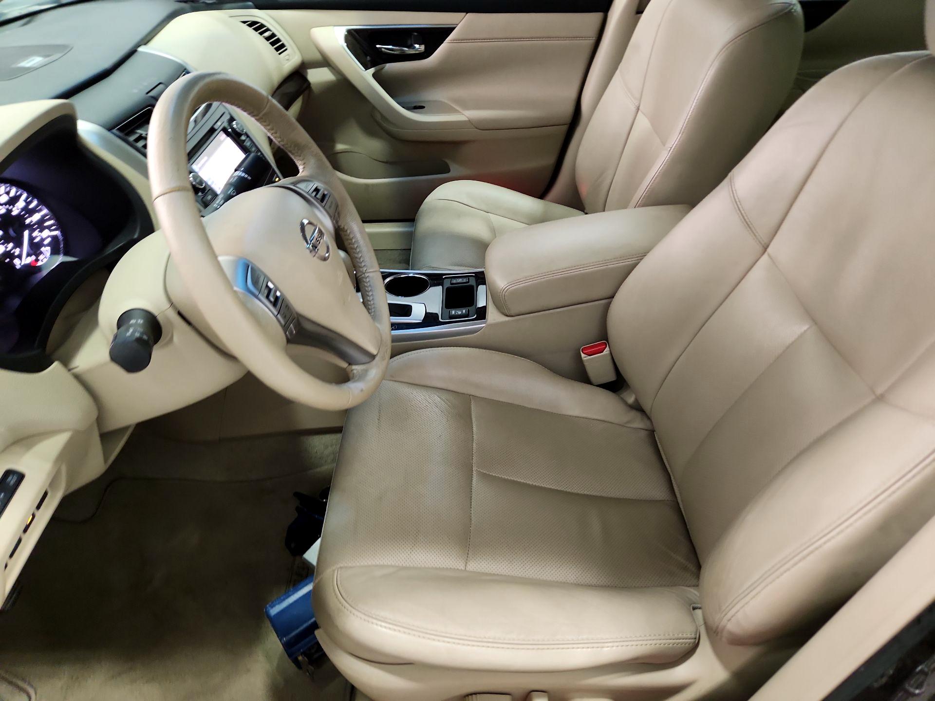 Thumbnail: 2014 Nissan Altima - 11