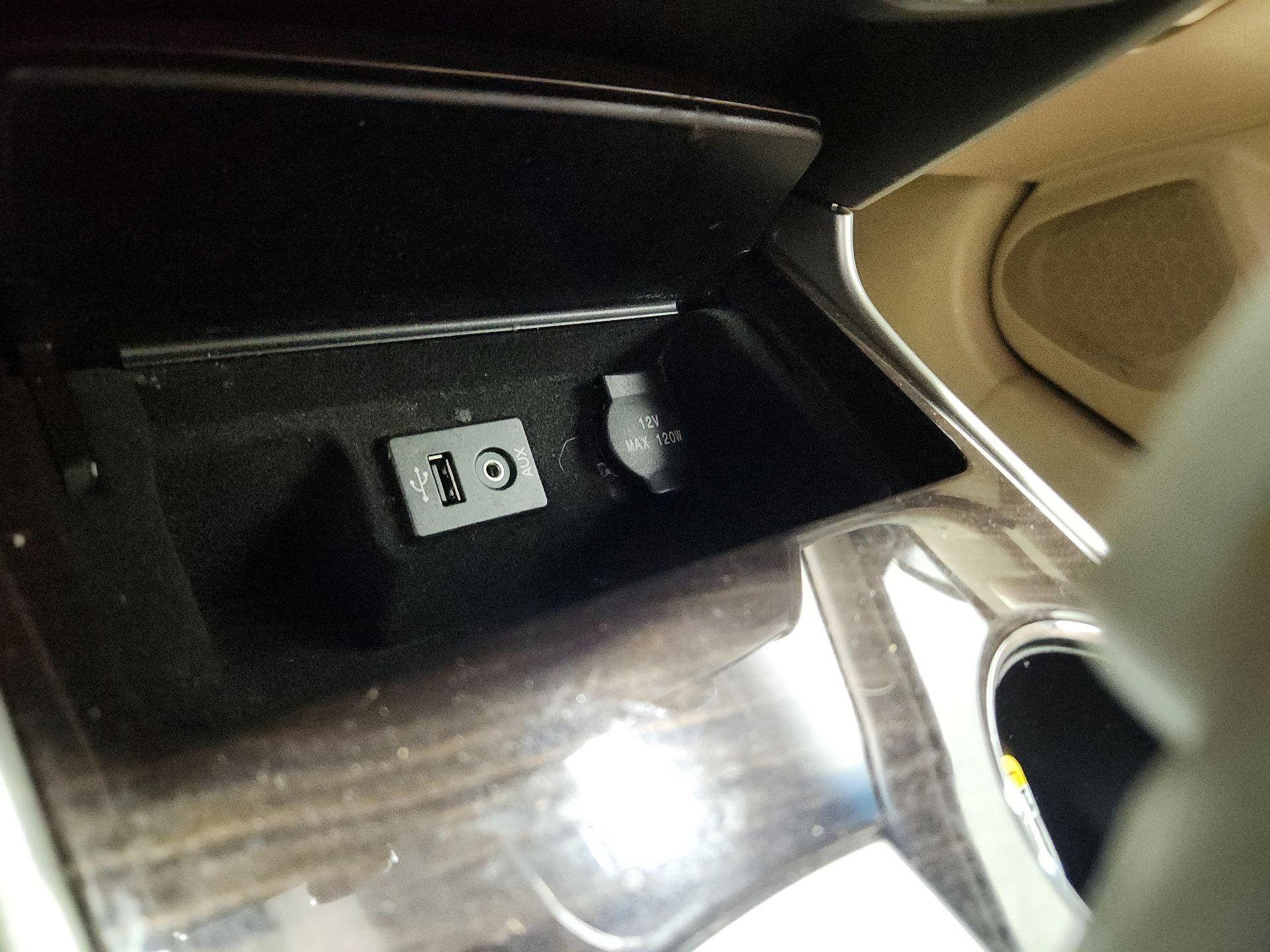 Thumbnail: 2014 Nissan Altima - 18
