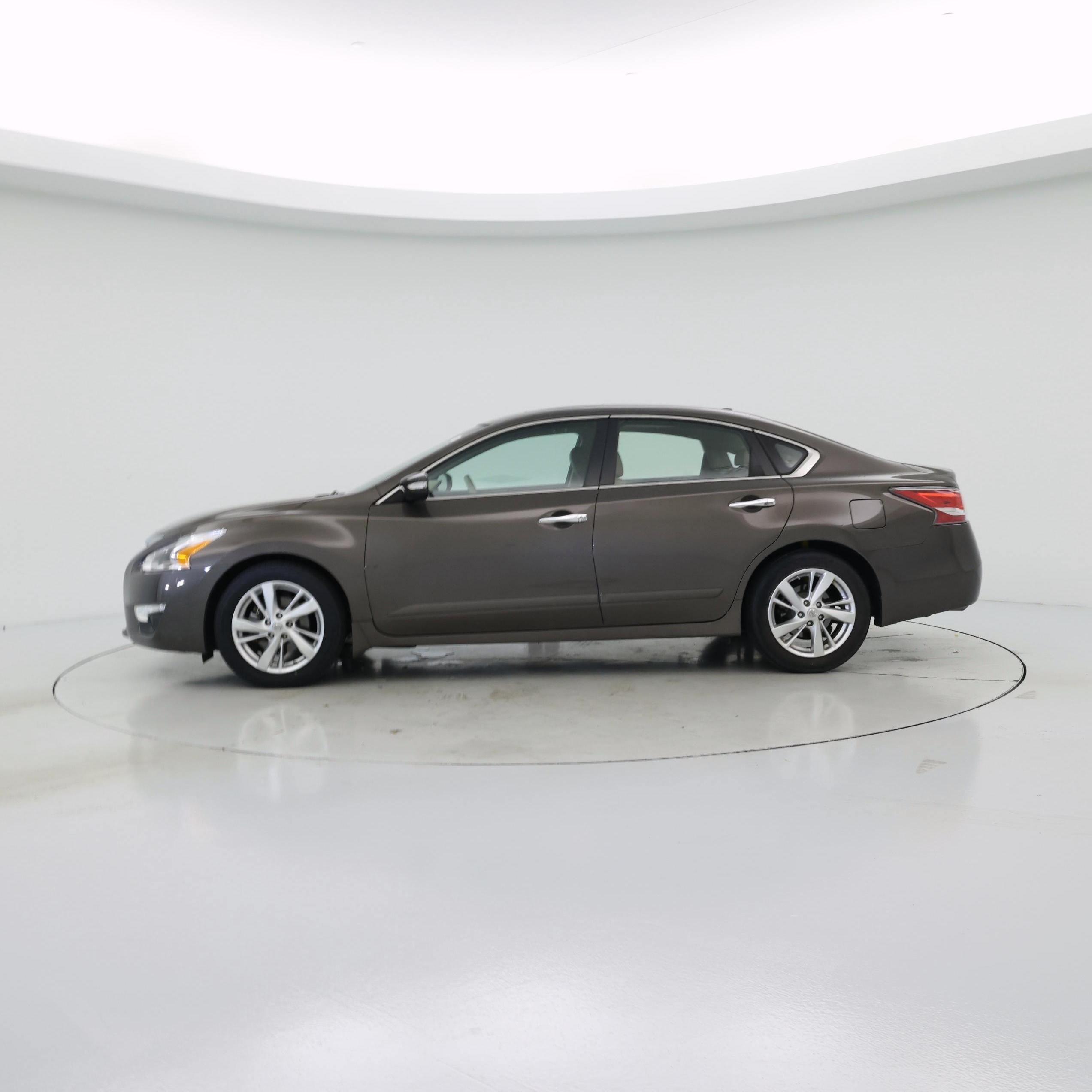 Thumbnail: 2014 Nissan Altima - 3