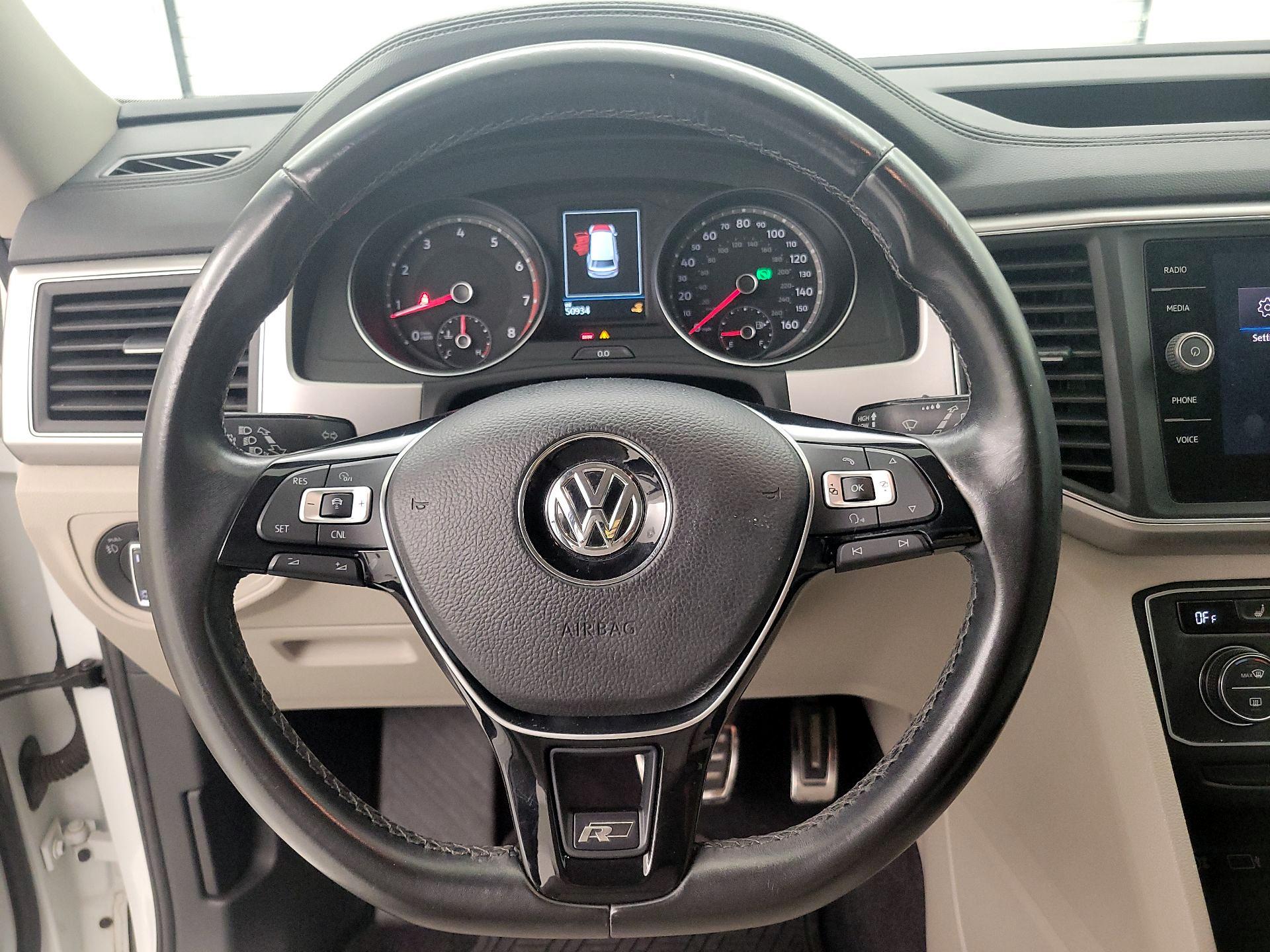 Thumbnail: 2018 Volkswagen Atlas - 10