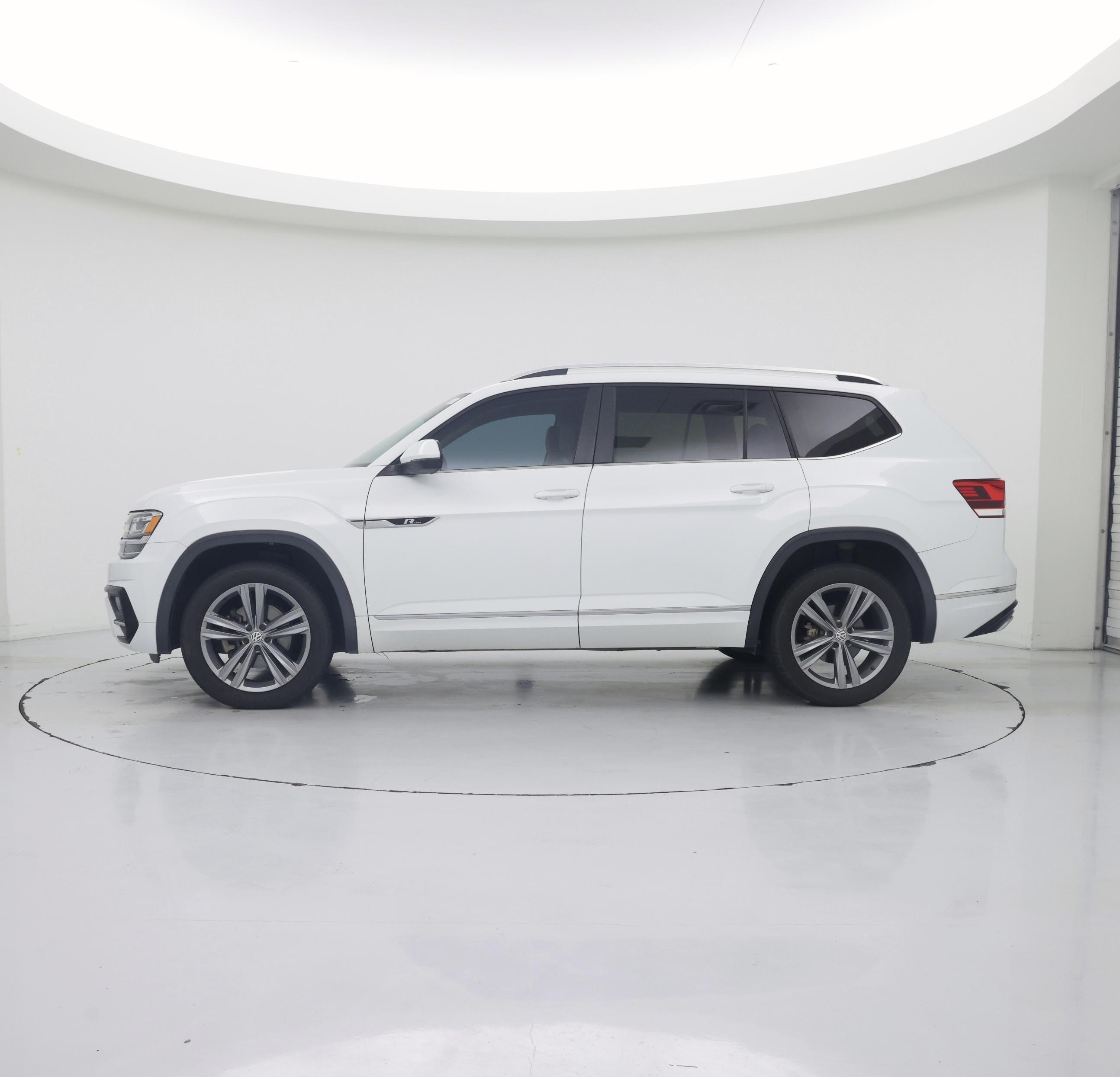 Thumbnail: 2018 Volkswagen Atlas - 3