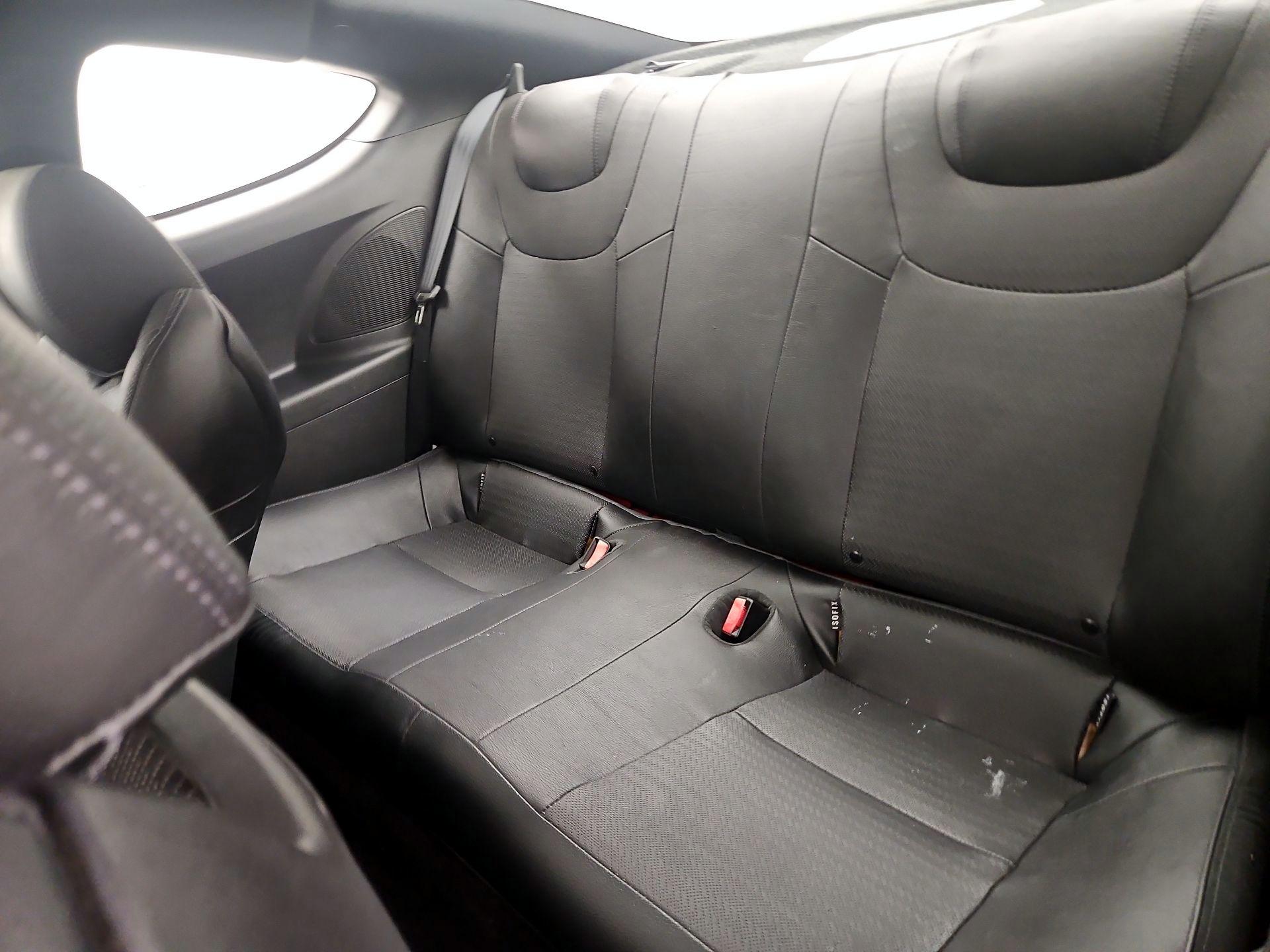 Thumbnail: 2014 Hyundai Genesis - 20