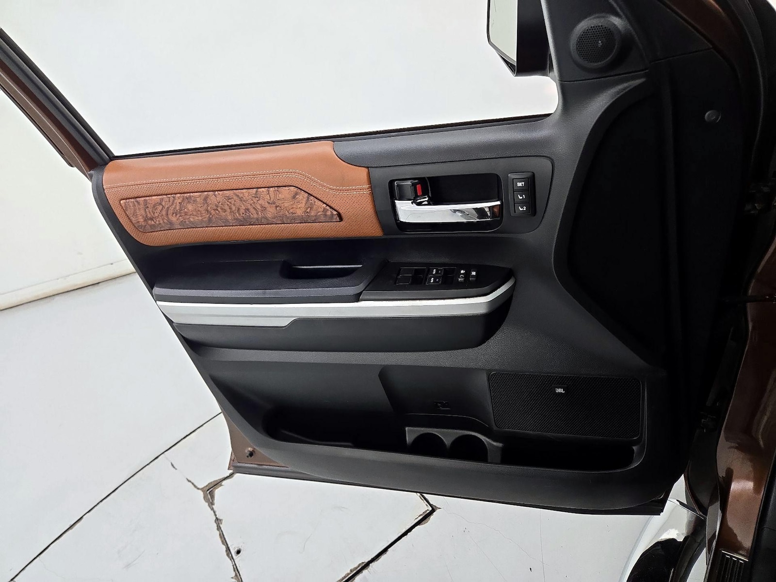 2017 Toyota Tundra 1794 Edition - Photo 13